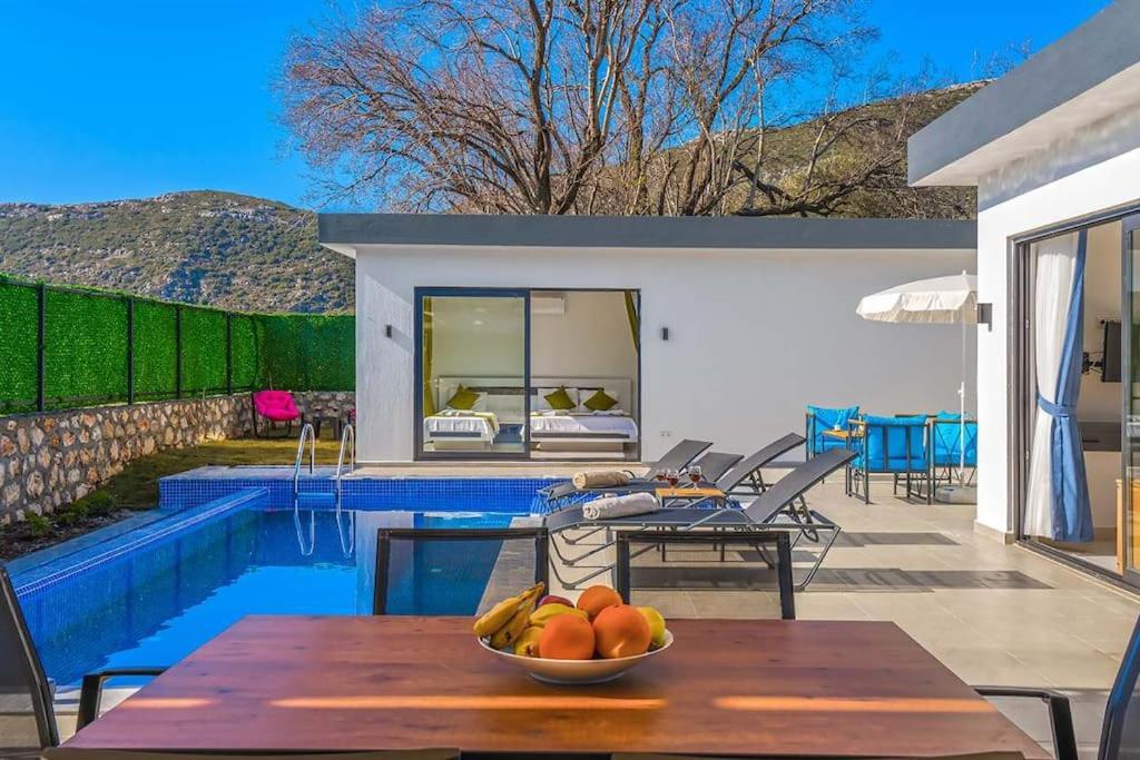 Photo 18