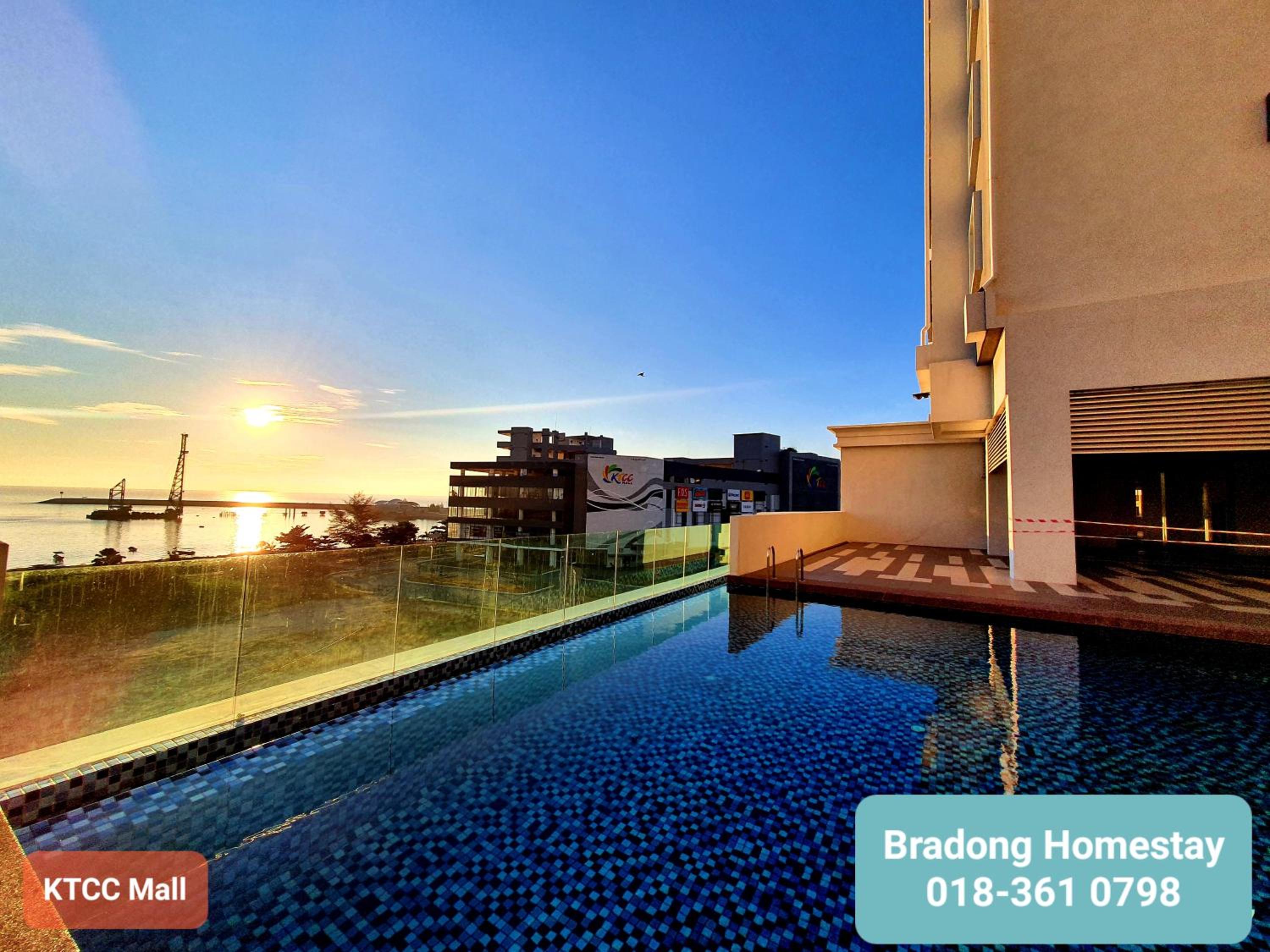 BRADONG HOMESTAY - MUSLlM ONLY, 3 Queen Bedrooms, Seaview, Infinity Pool, Gym, near Drawbridge & KTCC Mall view 3