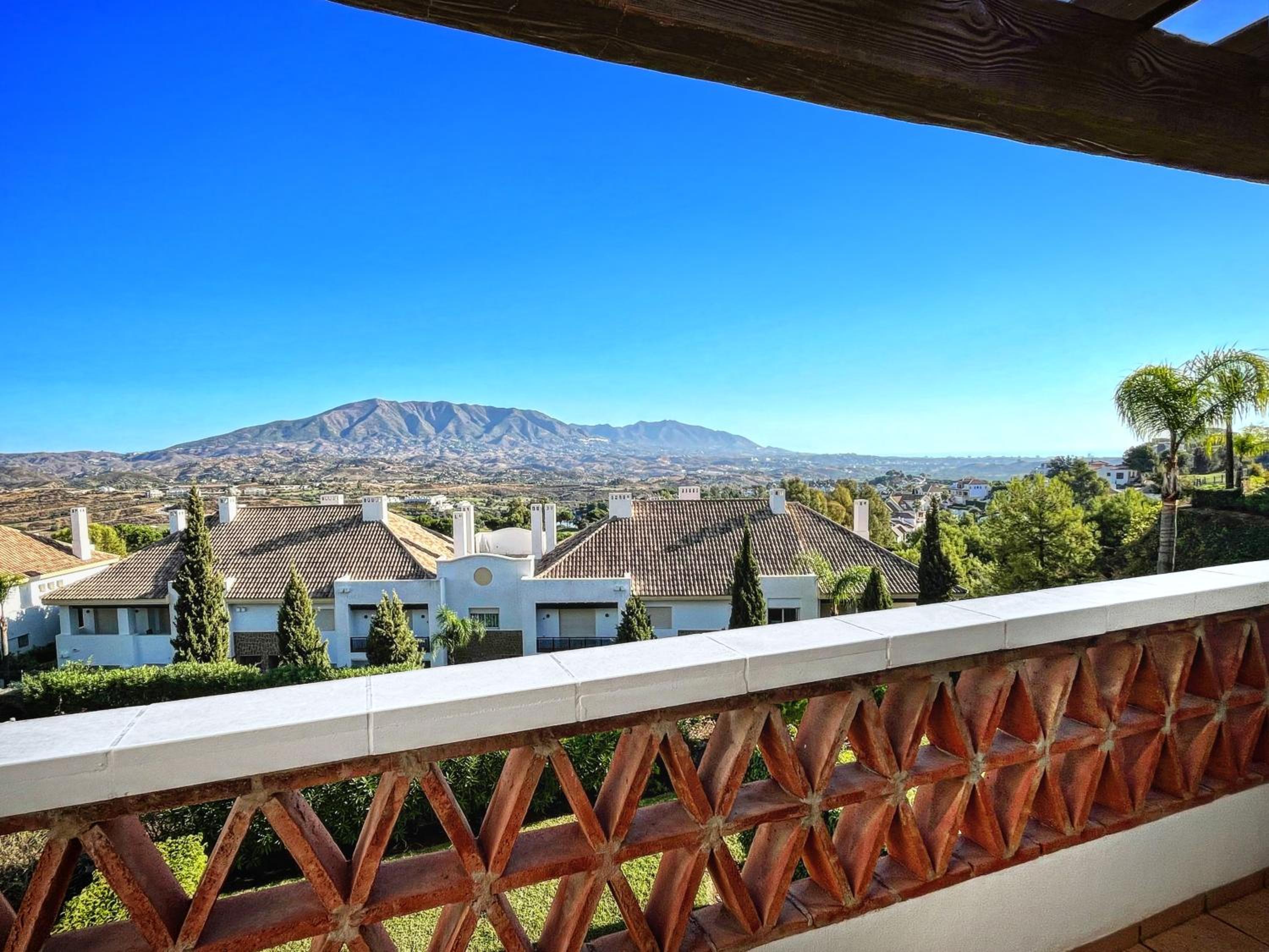 Chic Town House with mountain views - La Cala Golf photo 4