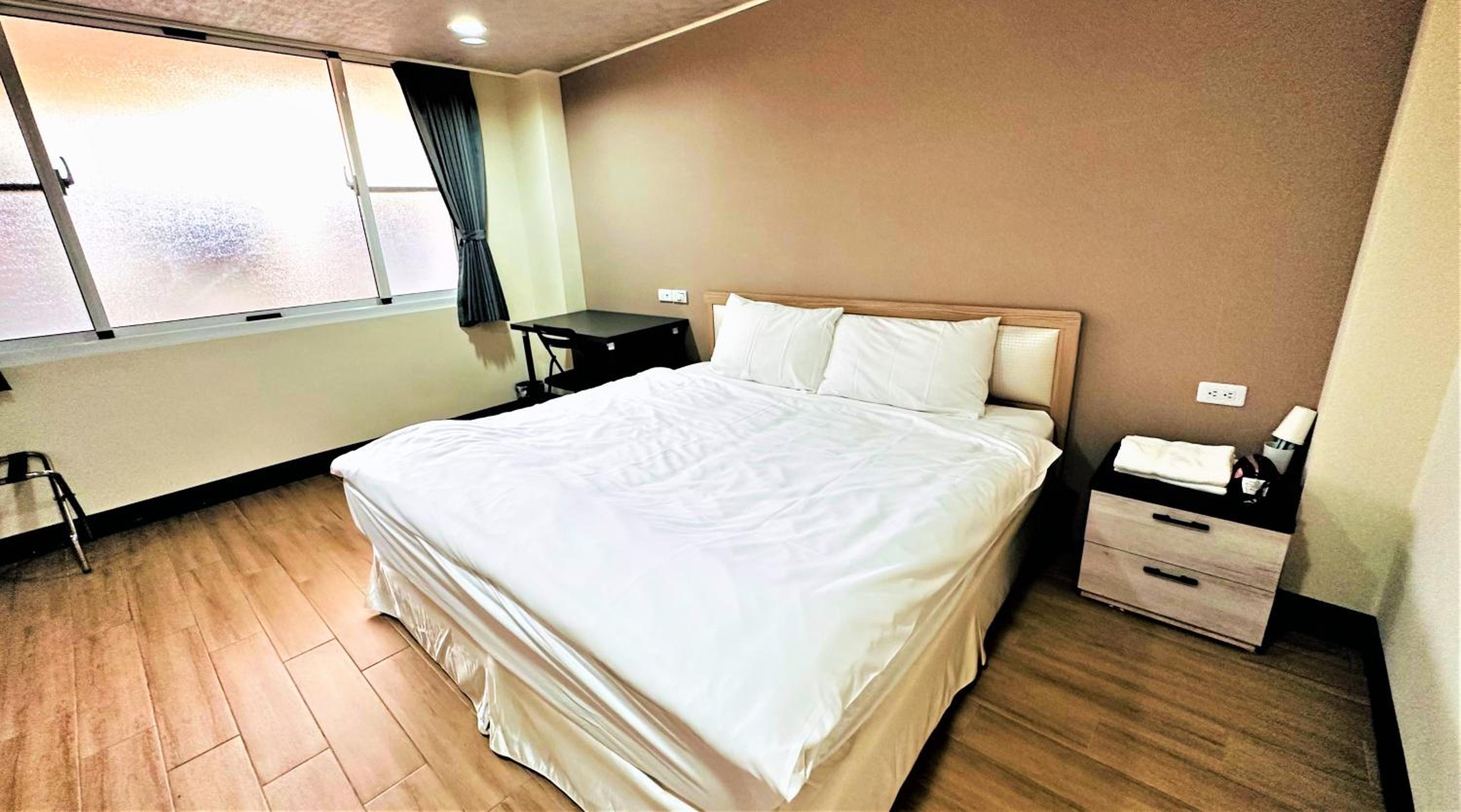 Shining House view 5