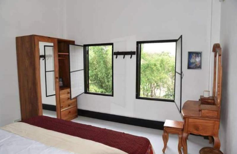Meet sunset hostel Luangprabang