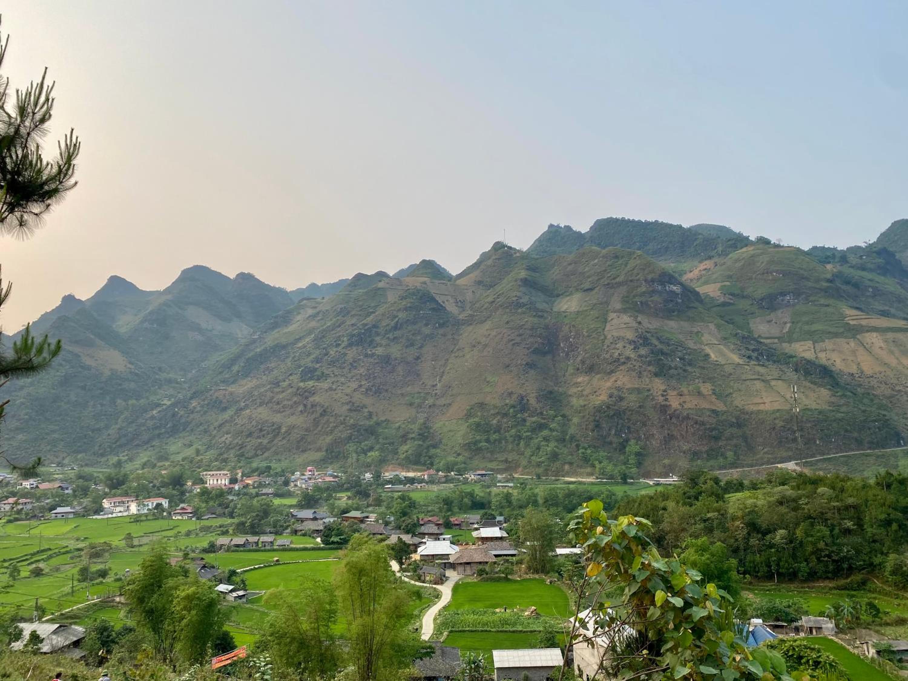 Du Gia Field View Homestay