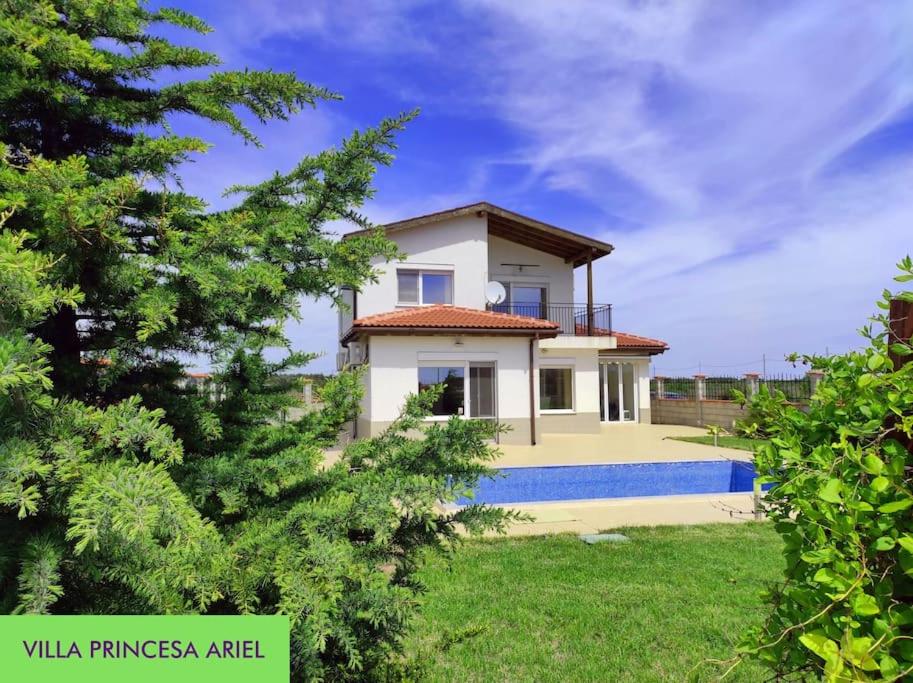Golf Villa Ariel