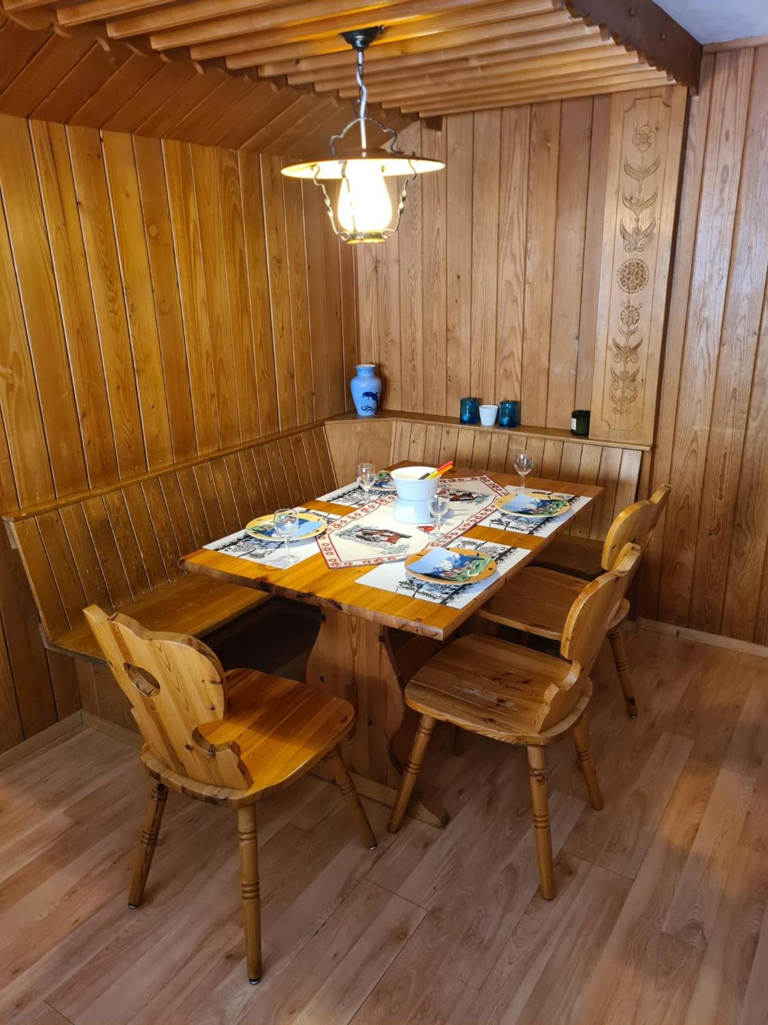 Traditional chalet in Wengen - Top Floor