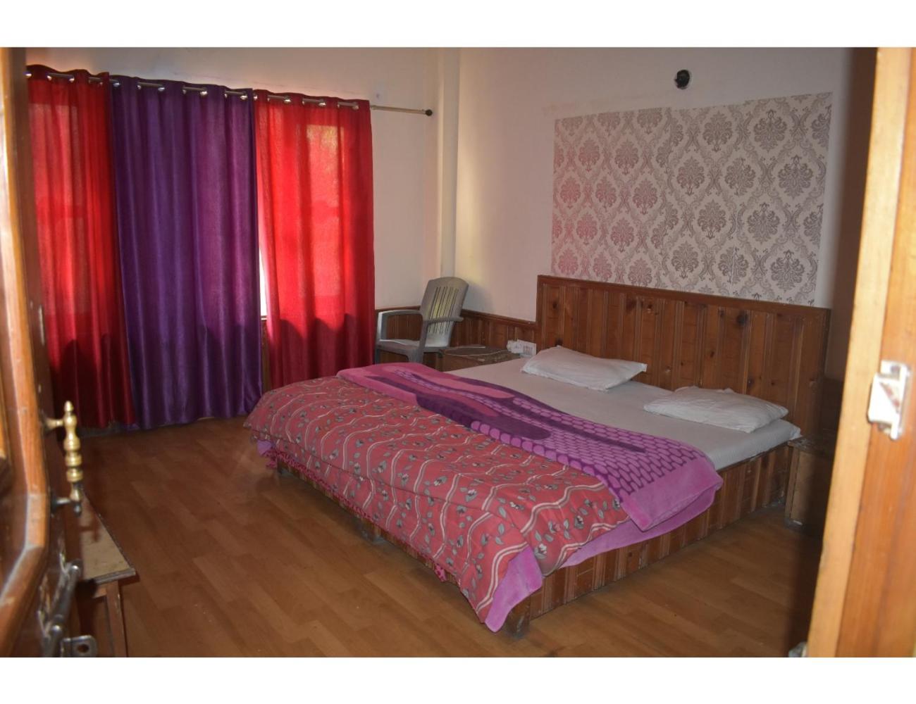Hotel Deep Forest, Kullu