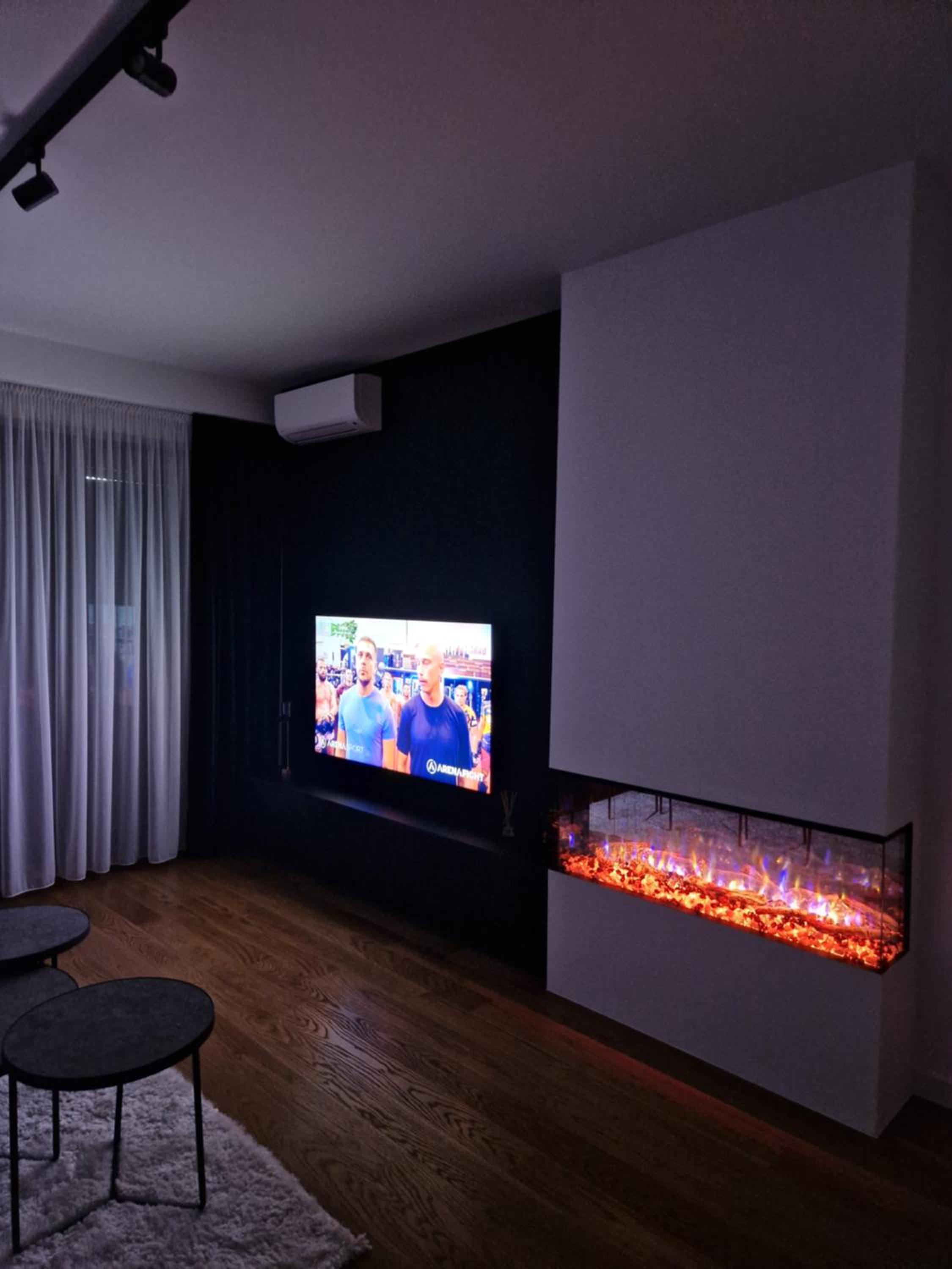 TOMAS LUX APARTMENTS