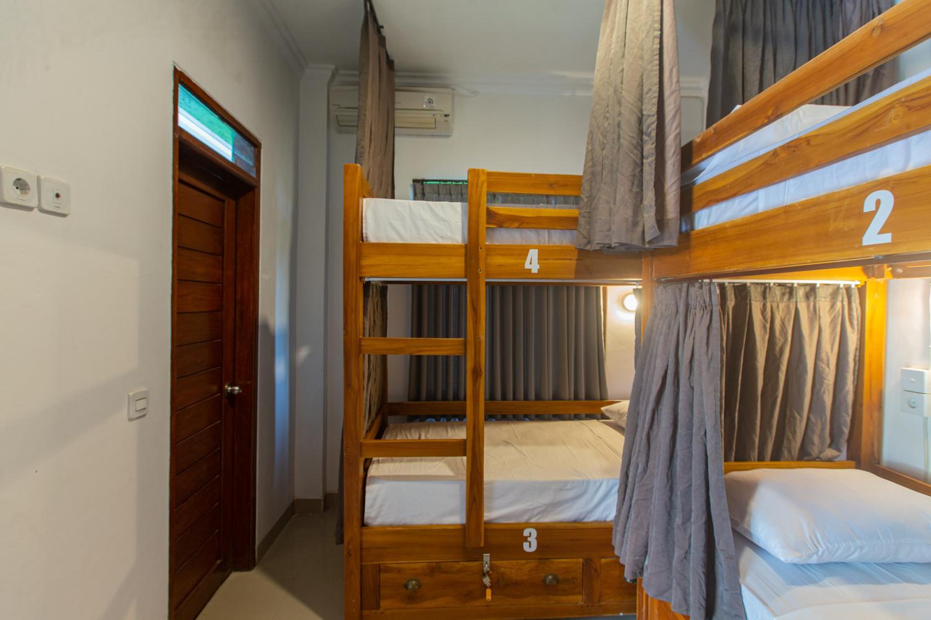 Zentiga Surf Hostel