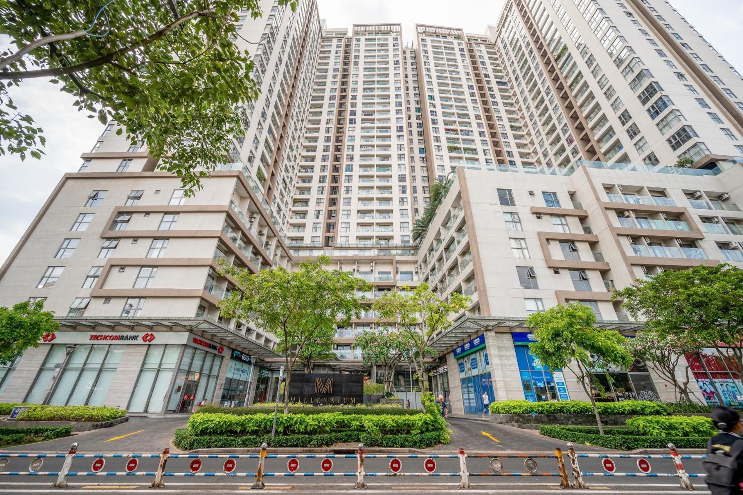 Masteri Millennium Balcony Apartment - District 4