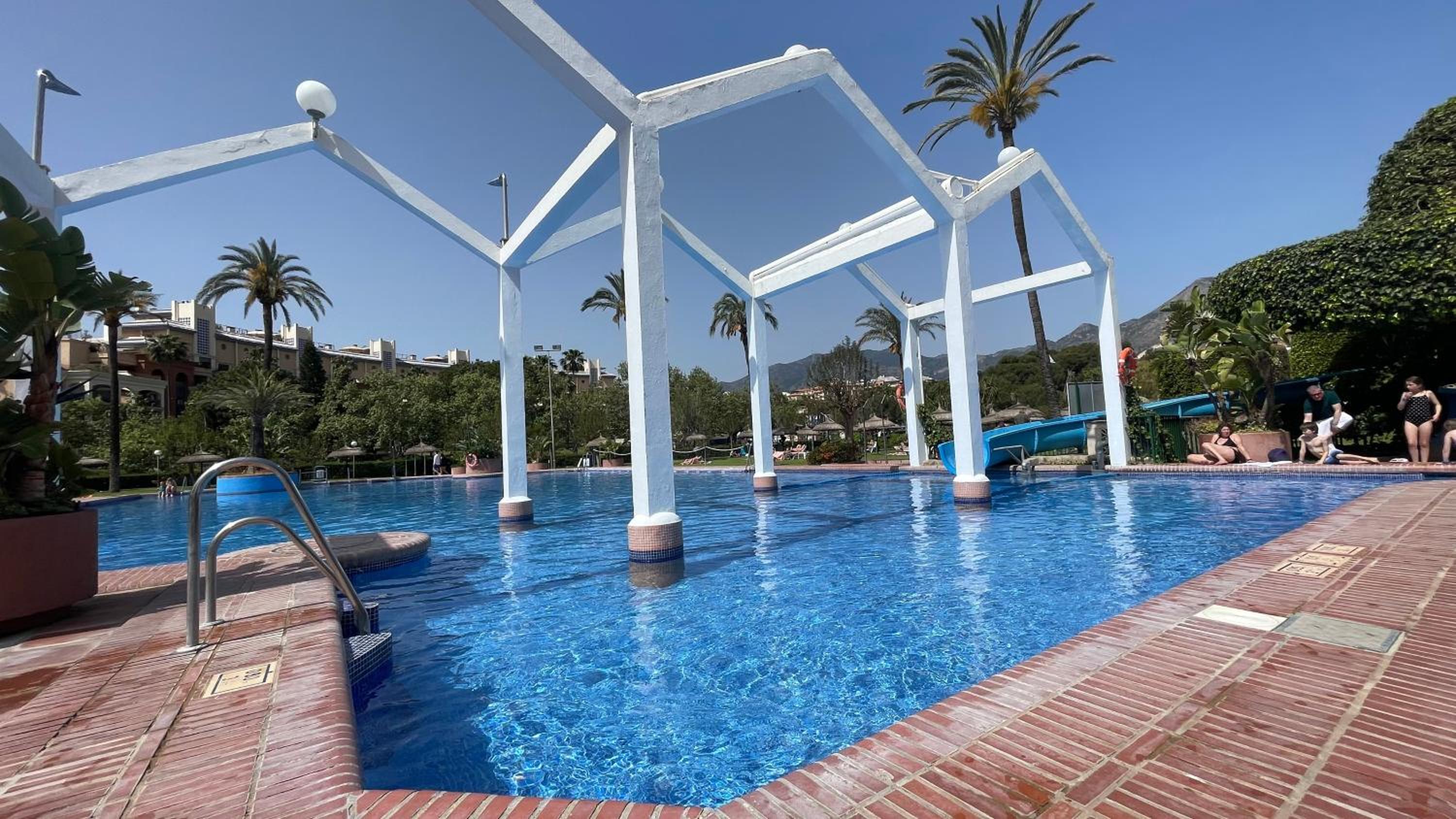 penthouse benal beach
