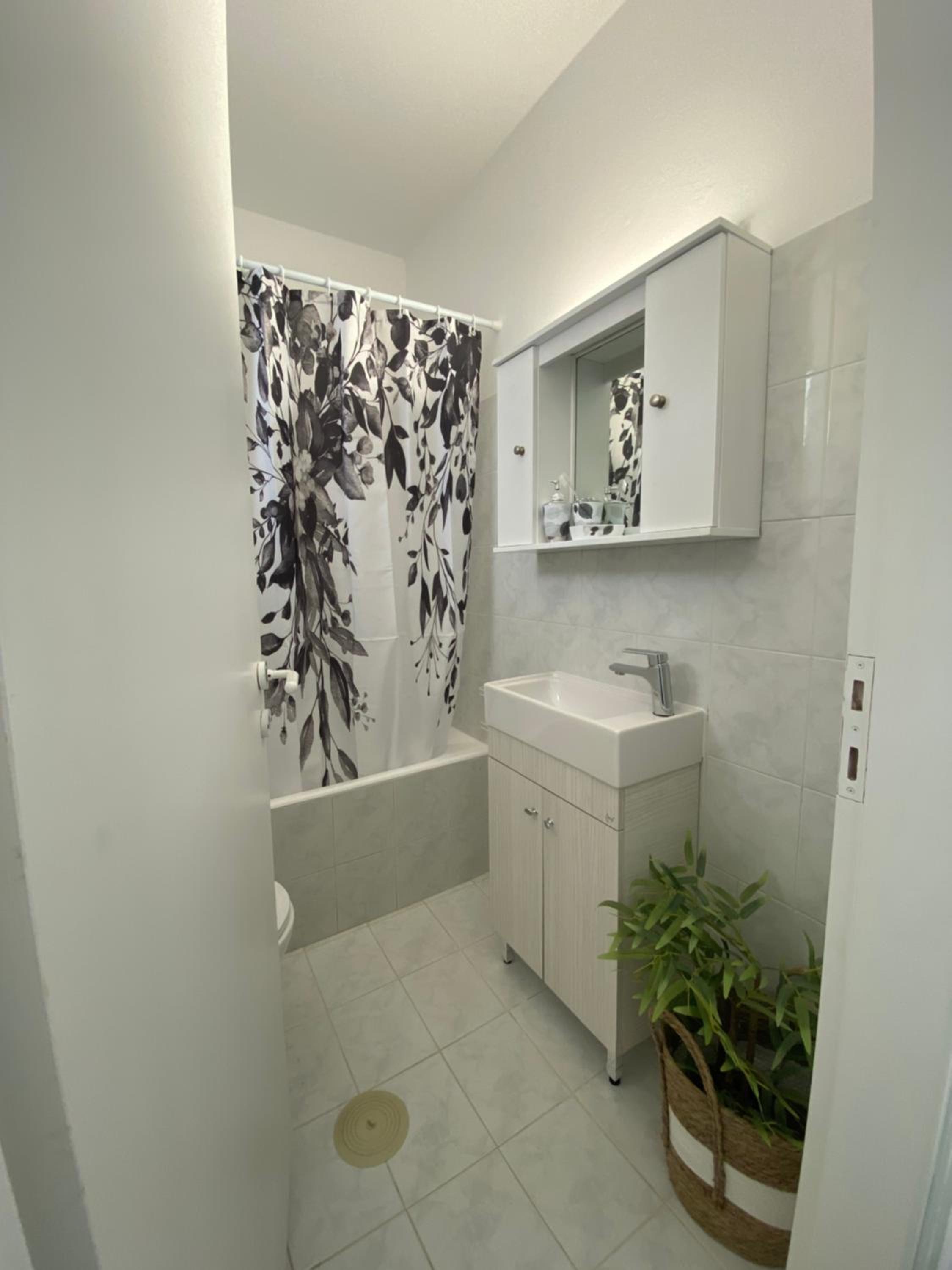 Noufaro rooftop-sea view apartment view 4