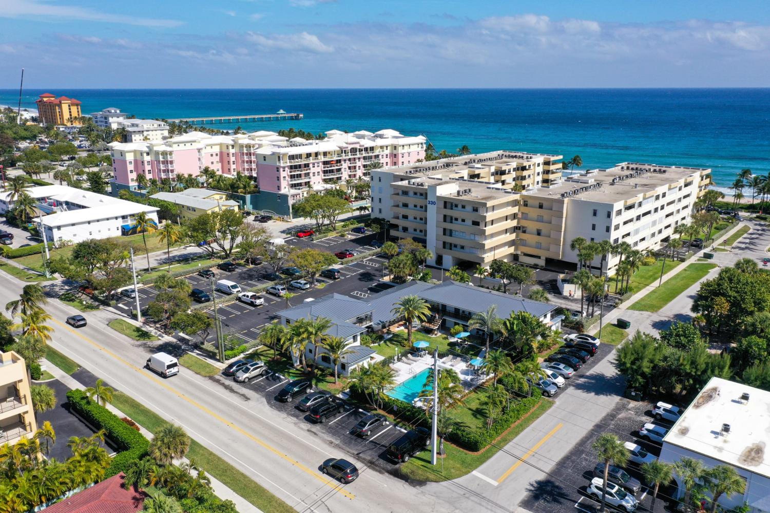 Hotel Tropic Isle Beach Resort - Image 1