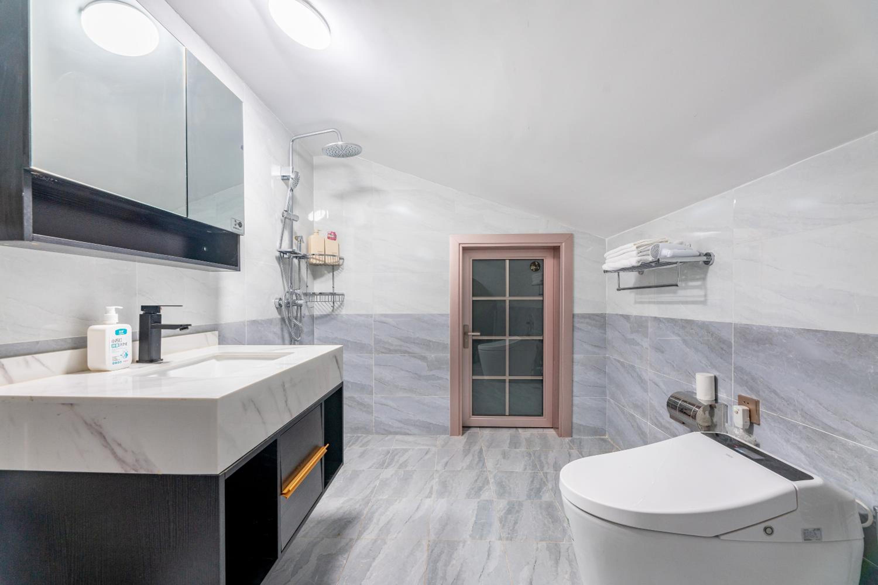 Fancy Apartment