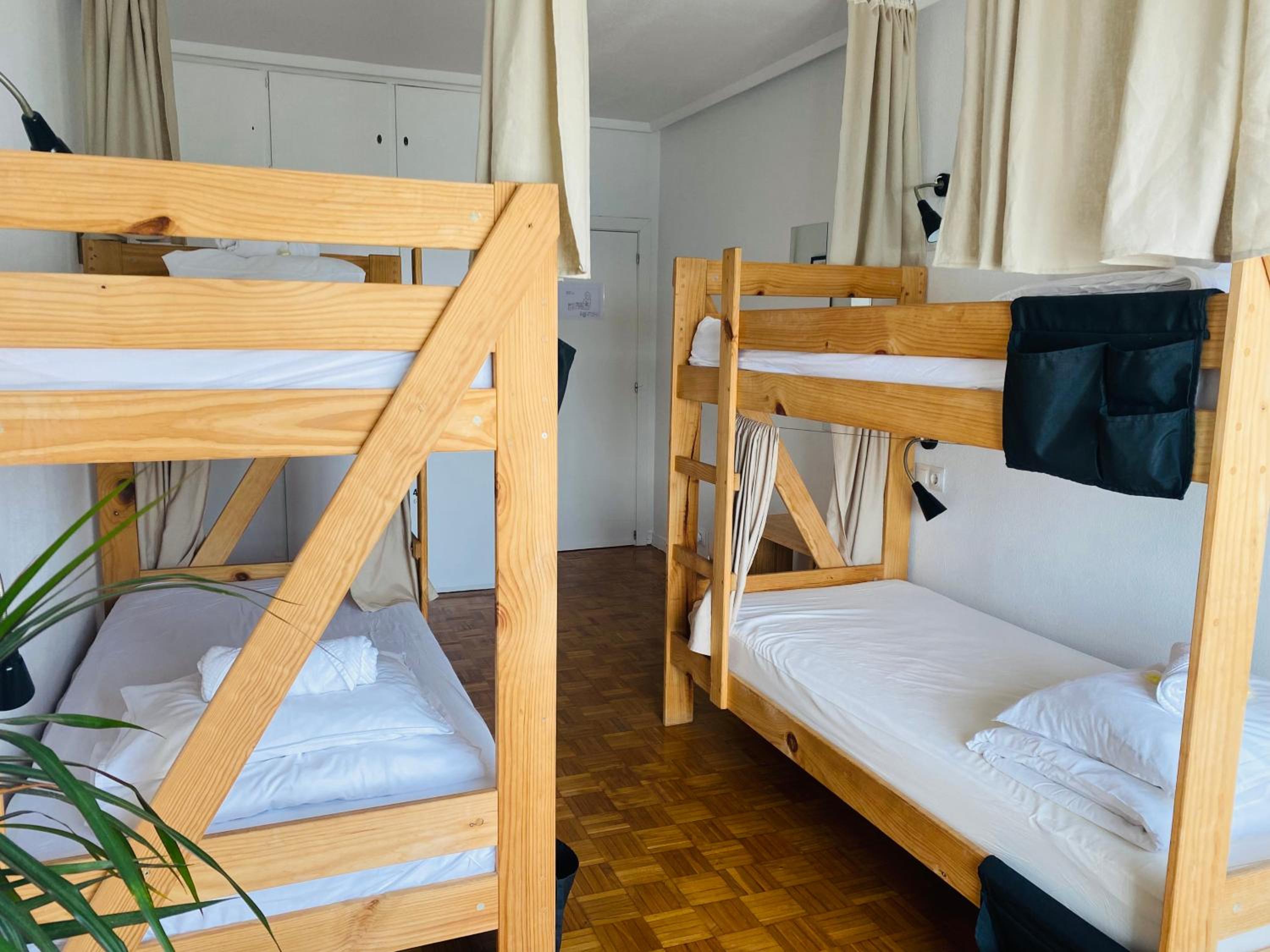 Boogalow Hostel