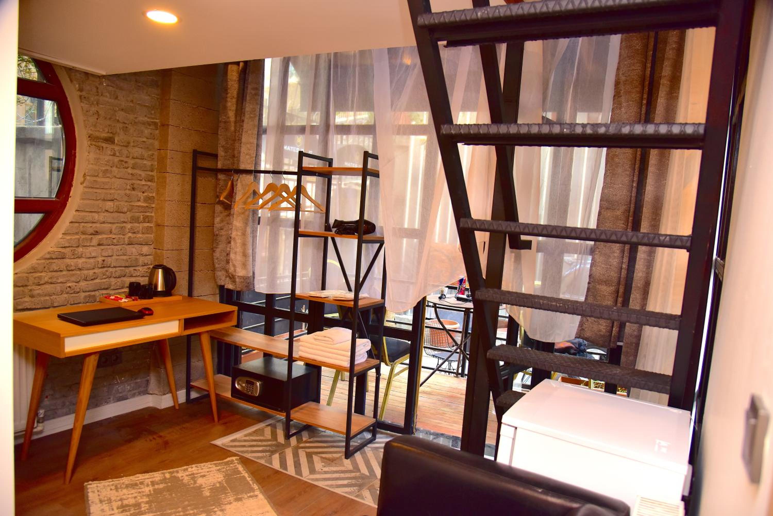 Mates Port Otel - Image 8