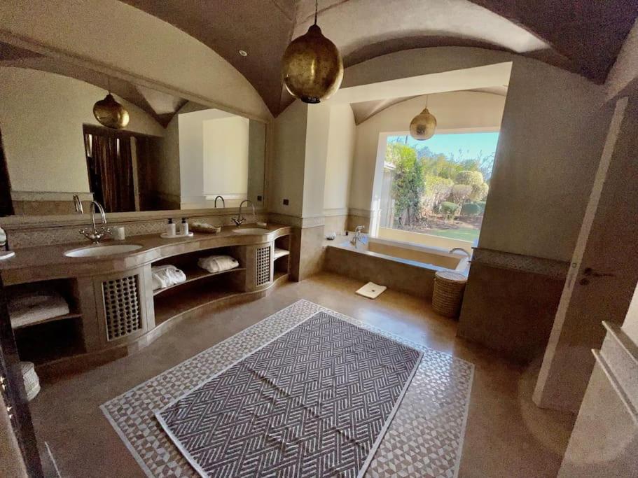 Villa Sahar Palmeraie avec piscine chauffée !
