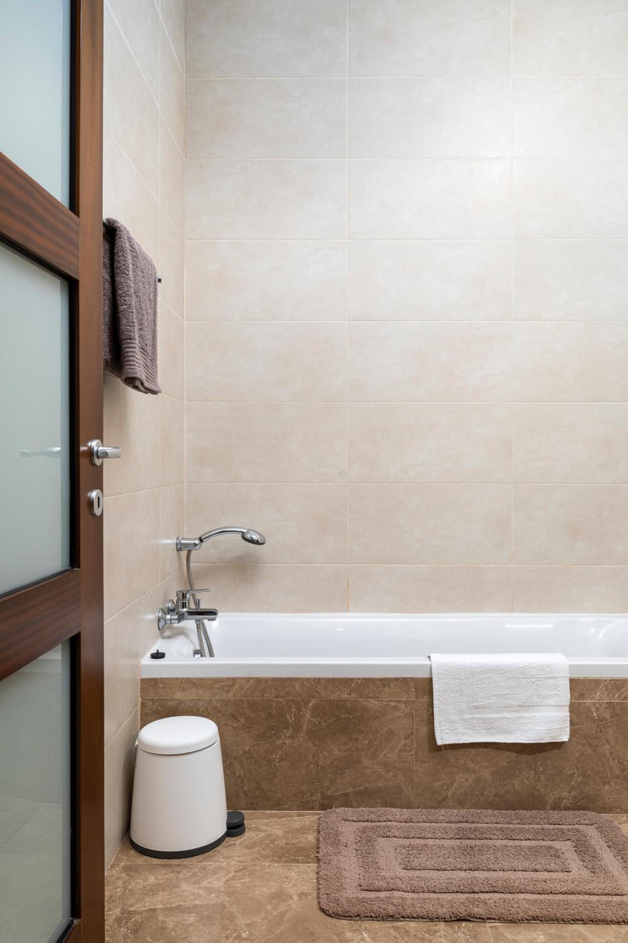 Chic, Modern & Spacious 2BR Apartment close to the sea - Marsaskala view 3