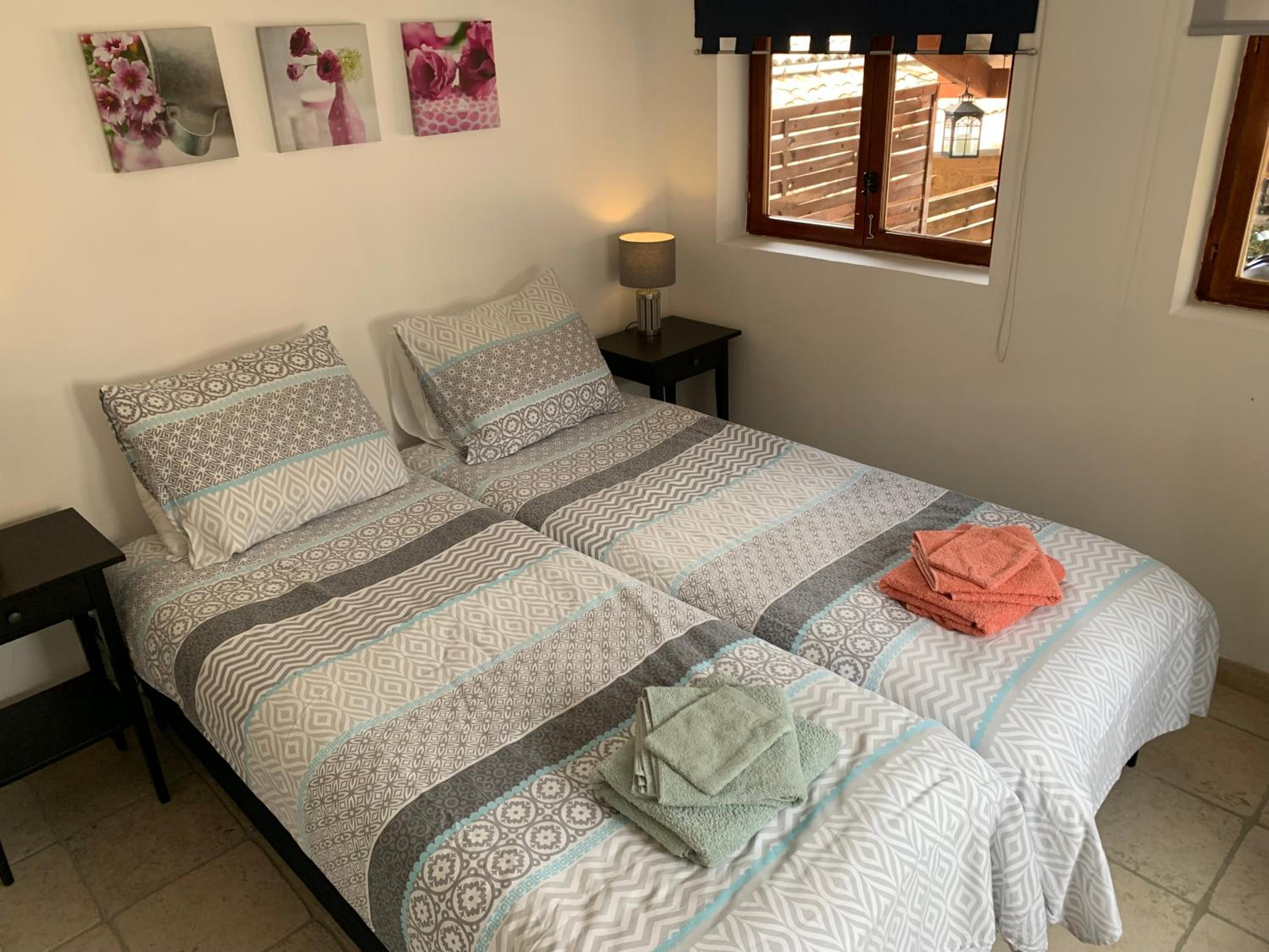 Maison Castellane Chambre d'Hotes B&B