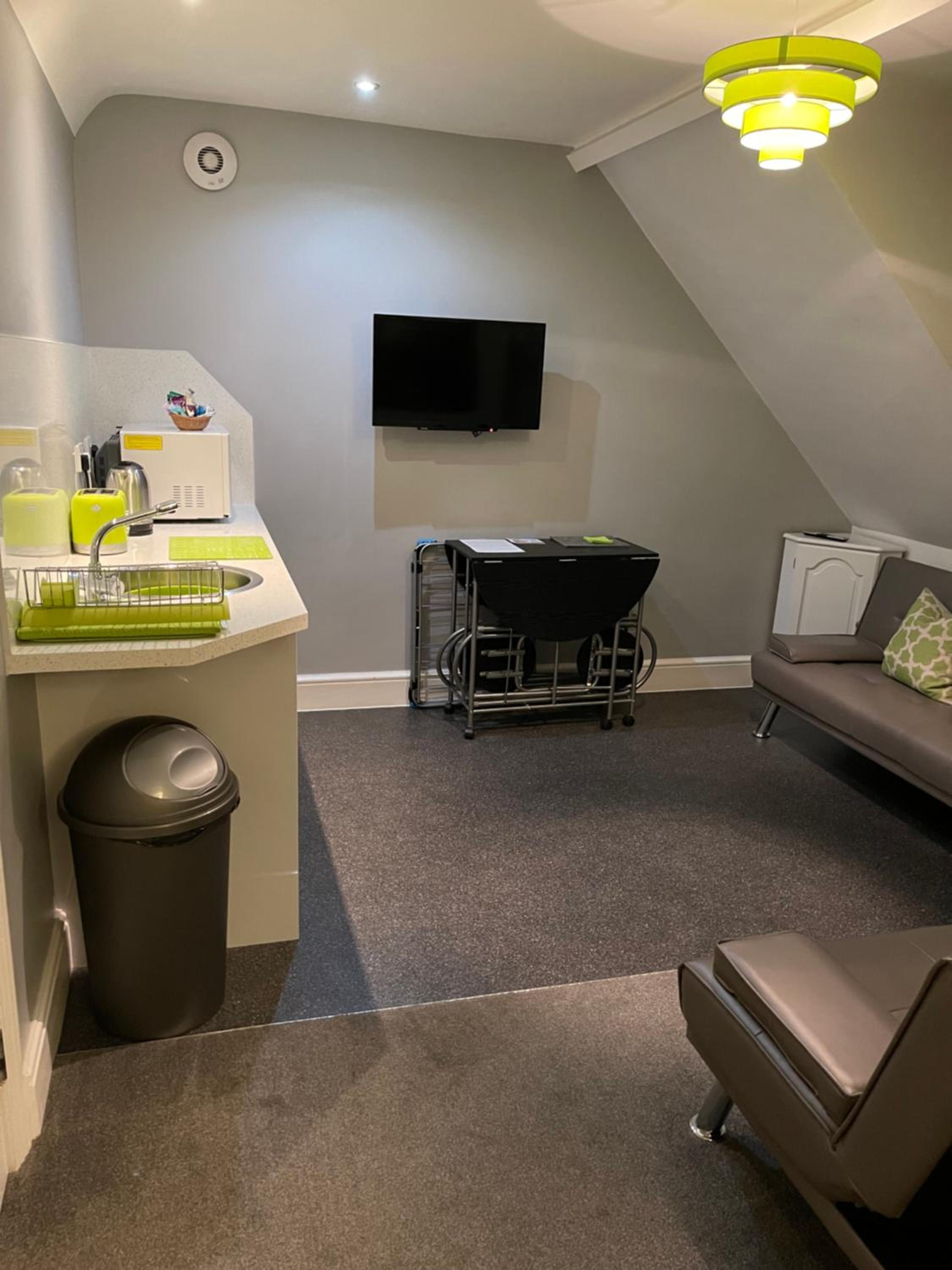 Rivendell Holiday Studios & Suite