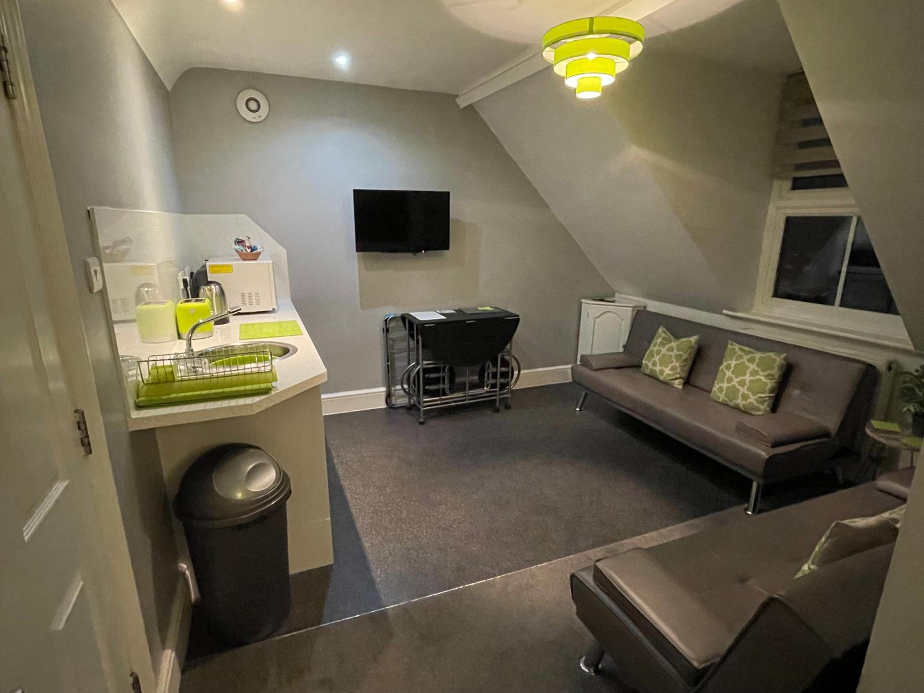 Rivendell Holiday Studios & Suite