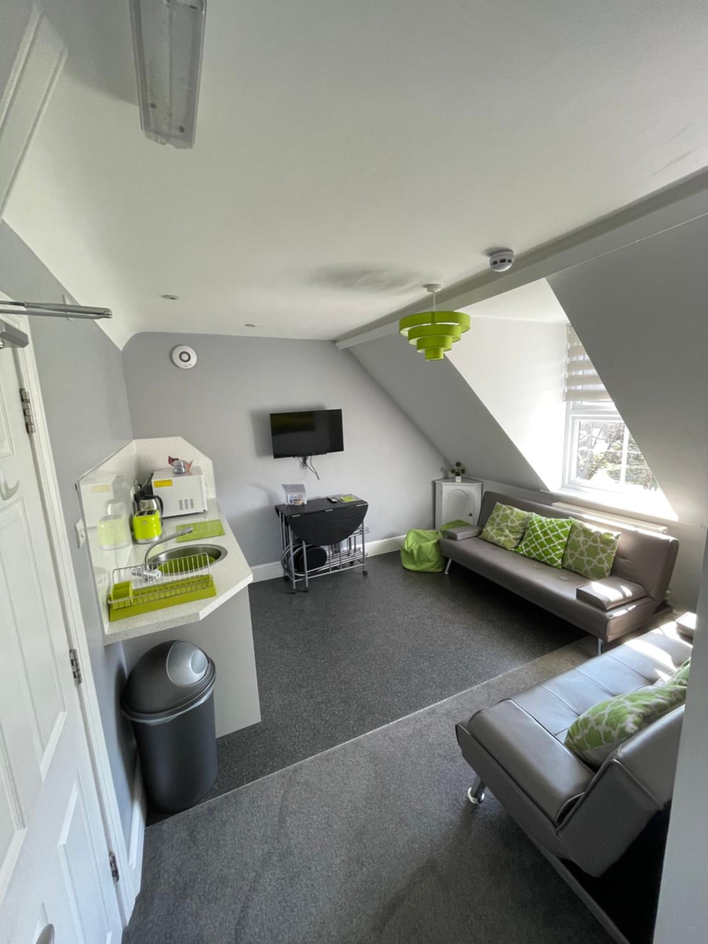 Rivendell Holiday Studios & Suite