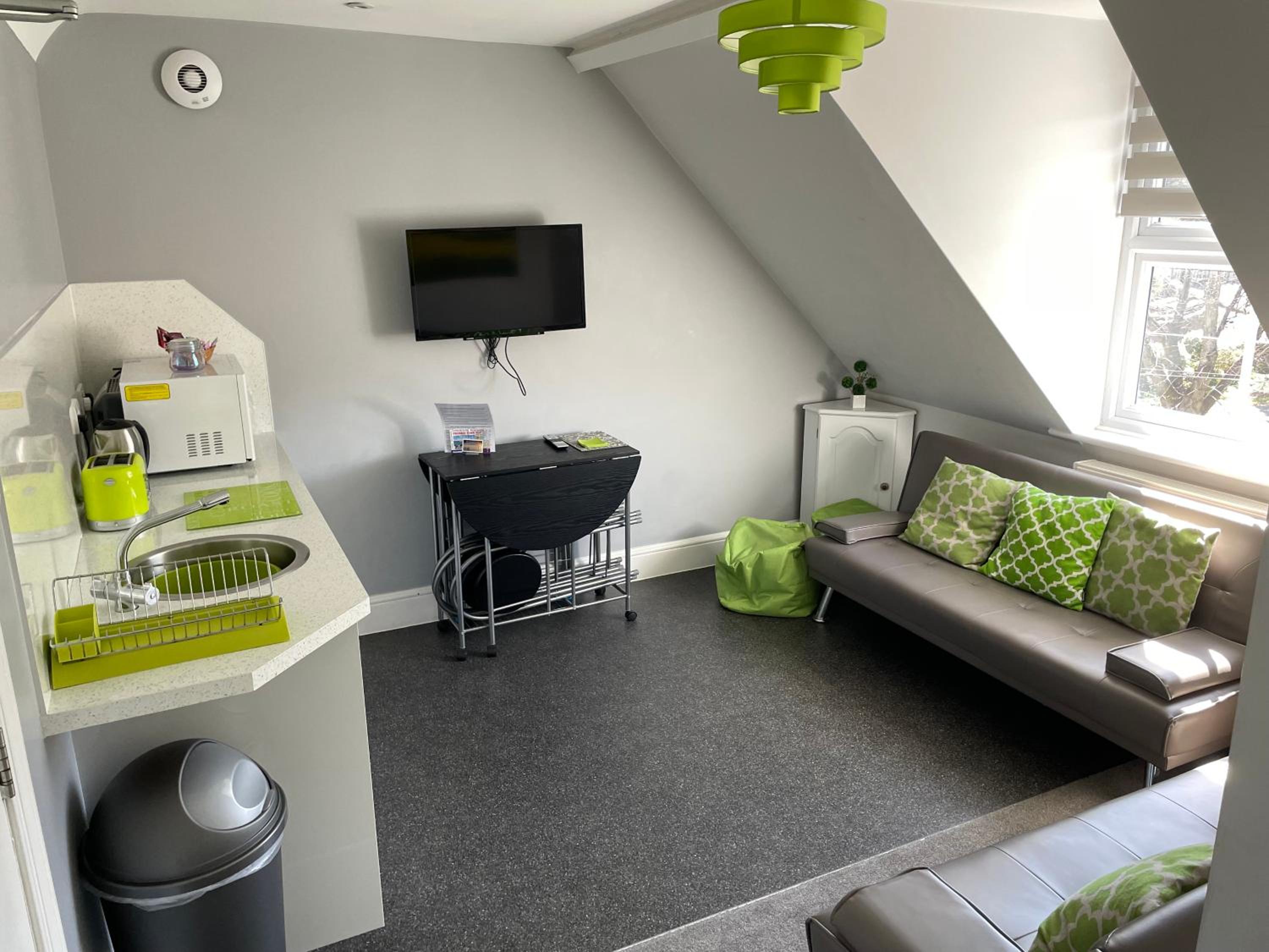 Rivendell Holiday Studios & Suite