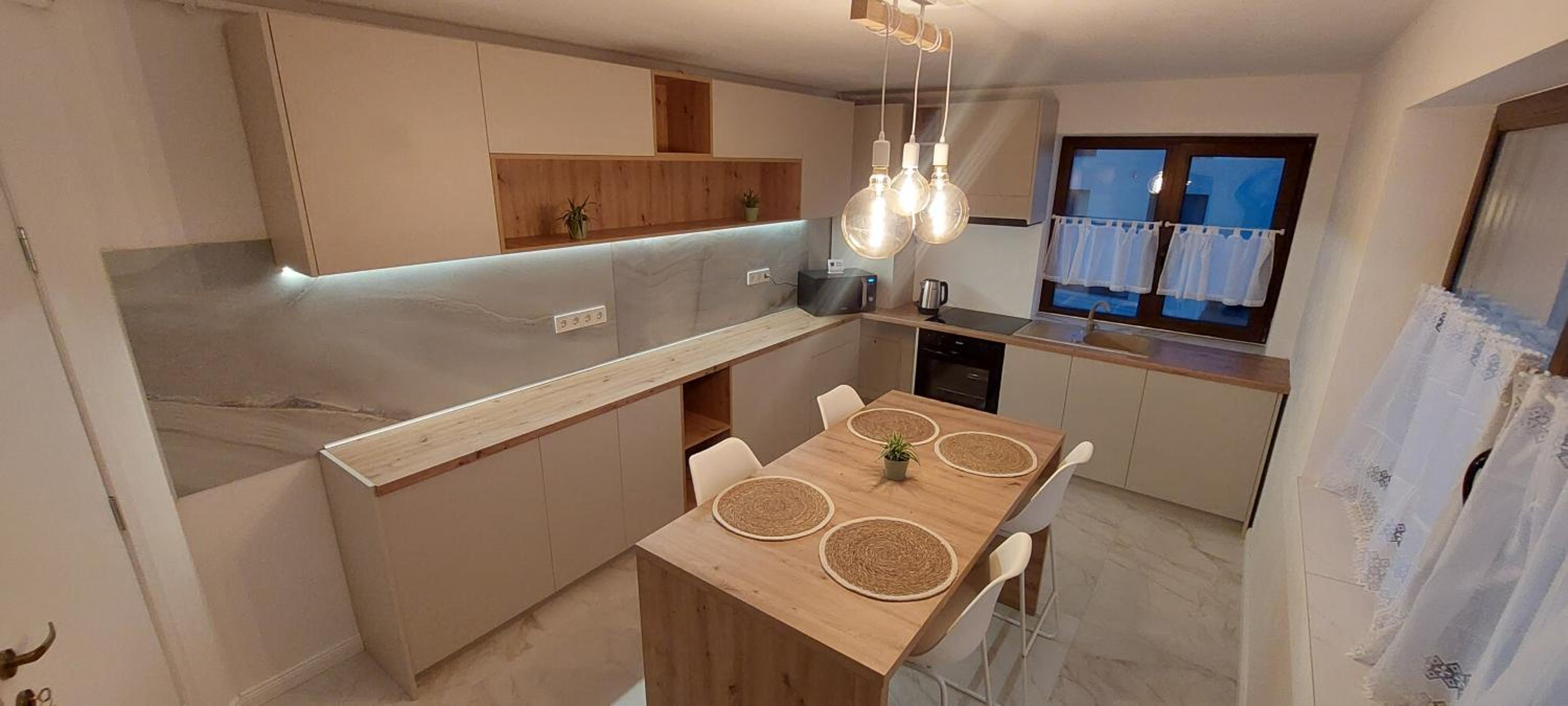 Matei Rent Apt