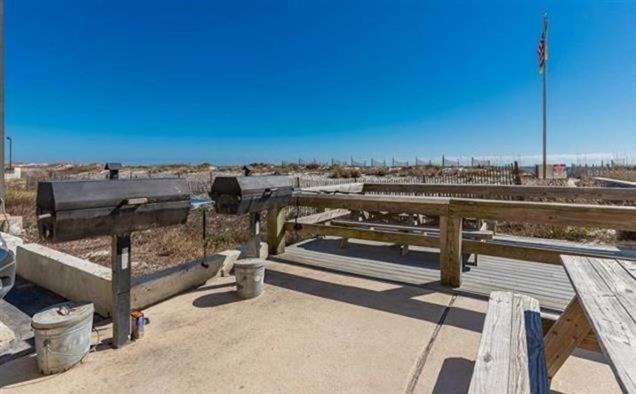 Island Winds West 477 by ALBVR - Beachfront, updated & beautiful! Just steps to the beach & Hangout! view 4