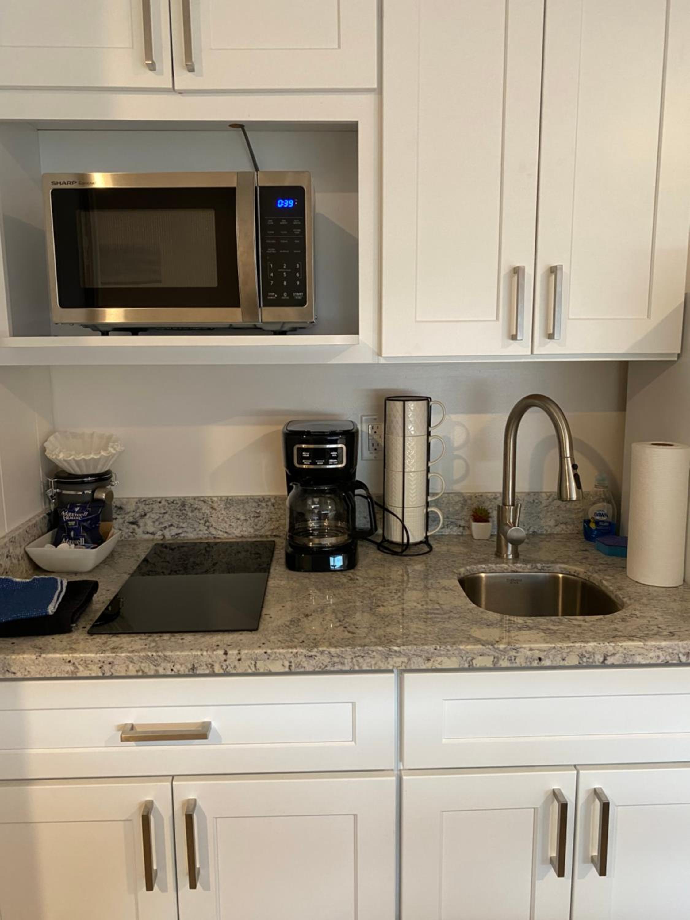 Lovely Micro Studio Apartment in Downtown Gadsden view 5