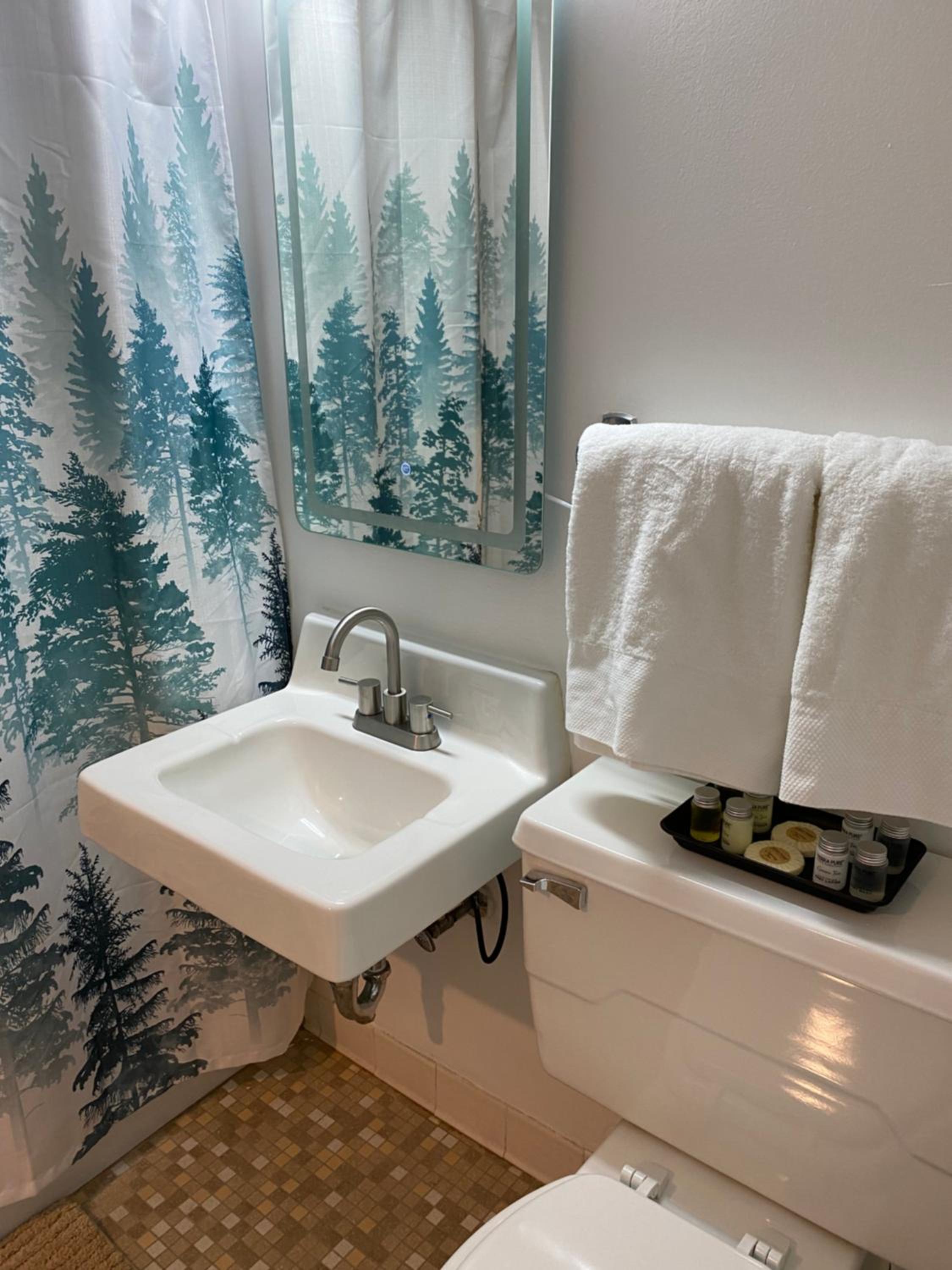 Lovely Micro Studio Apartment in Downtown Gadsden view 2