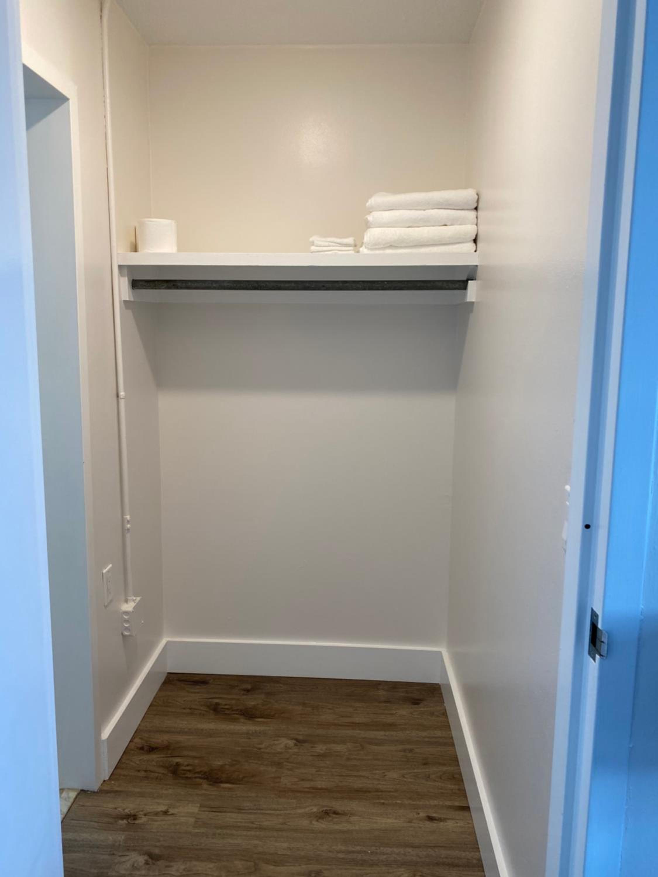 Sophisticated studio apartment in Gadsden, AL view 4