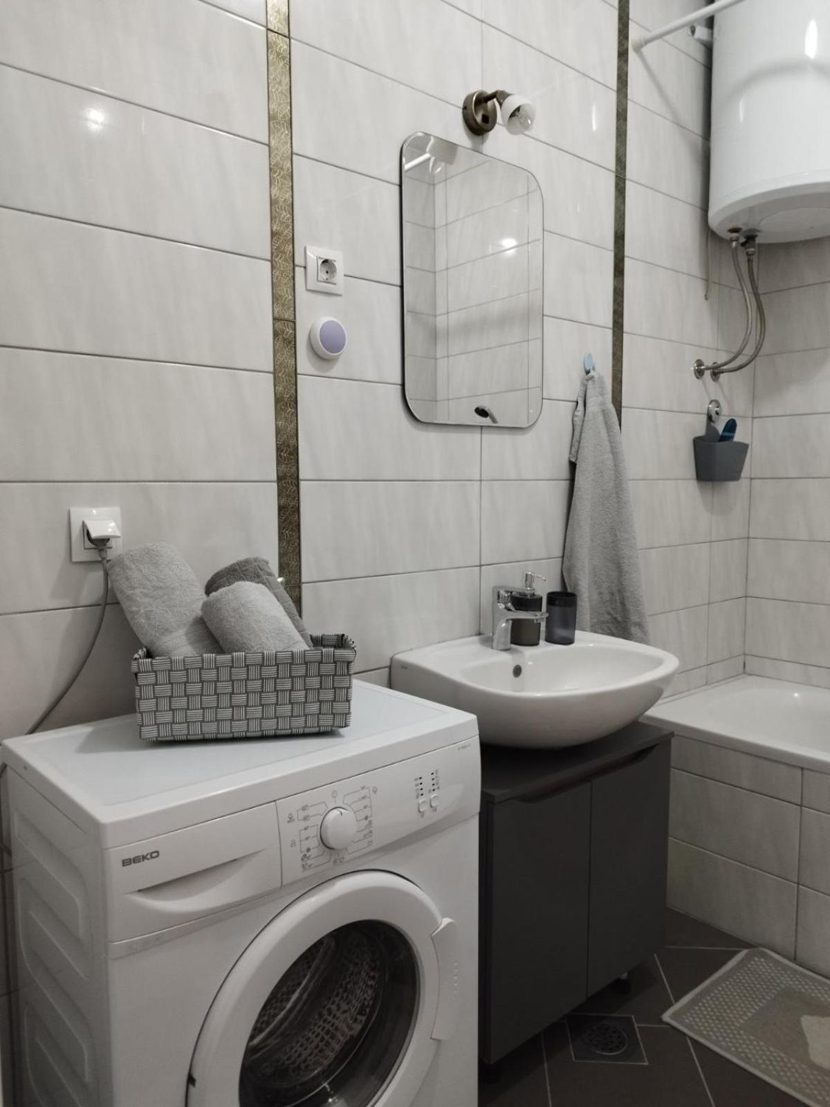 Apartman Green City with garage
