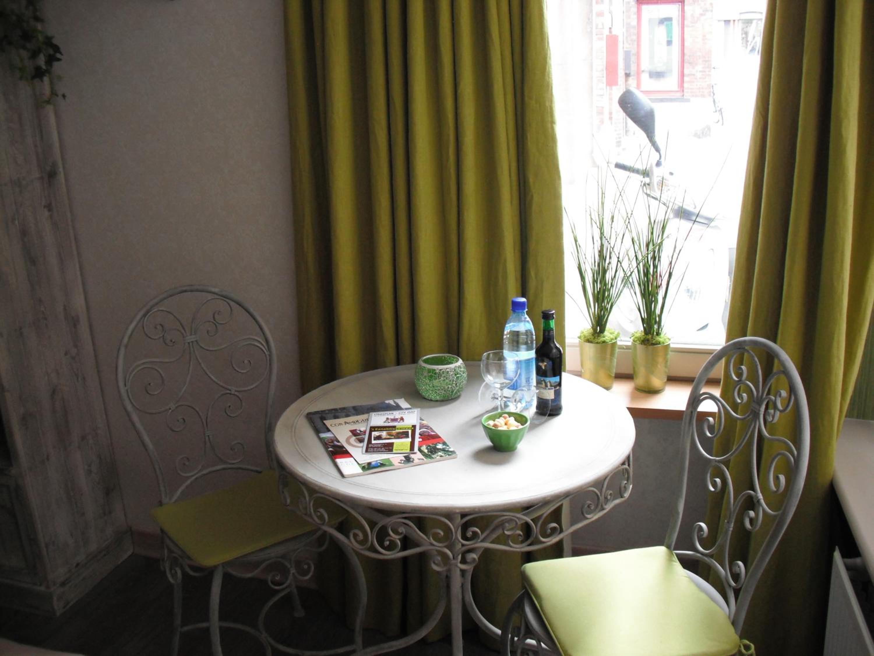 B&B Con Ampère
