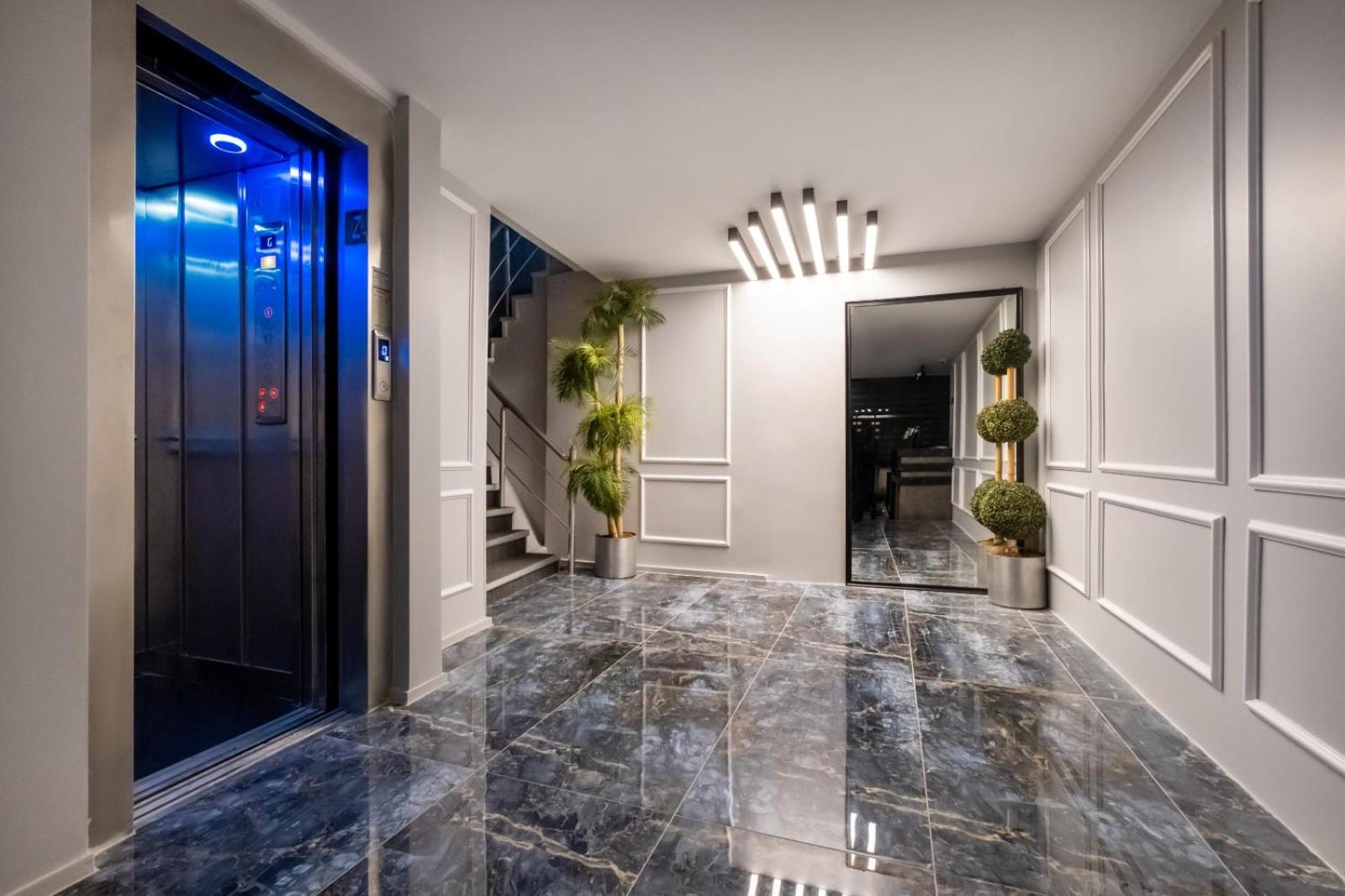 Kraliçe Oteli - Image 255