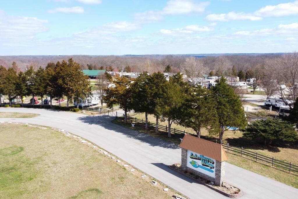 Bloomington Vacations - Bloomington's Cozy Model Home - Property Image 5