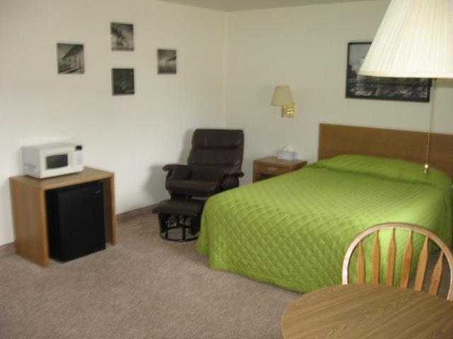 Little Bear Motel
