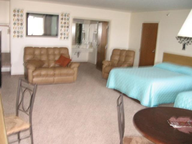 Little Bear Motel