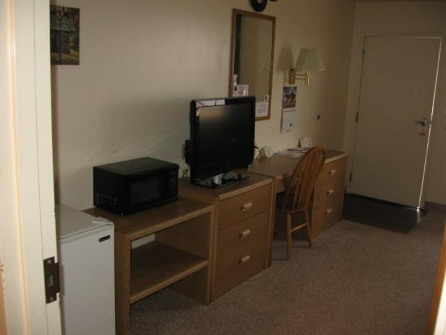 Little Bear Motel