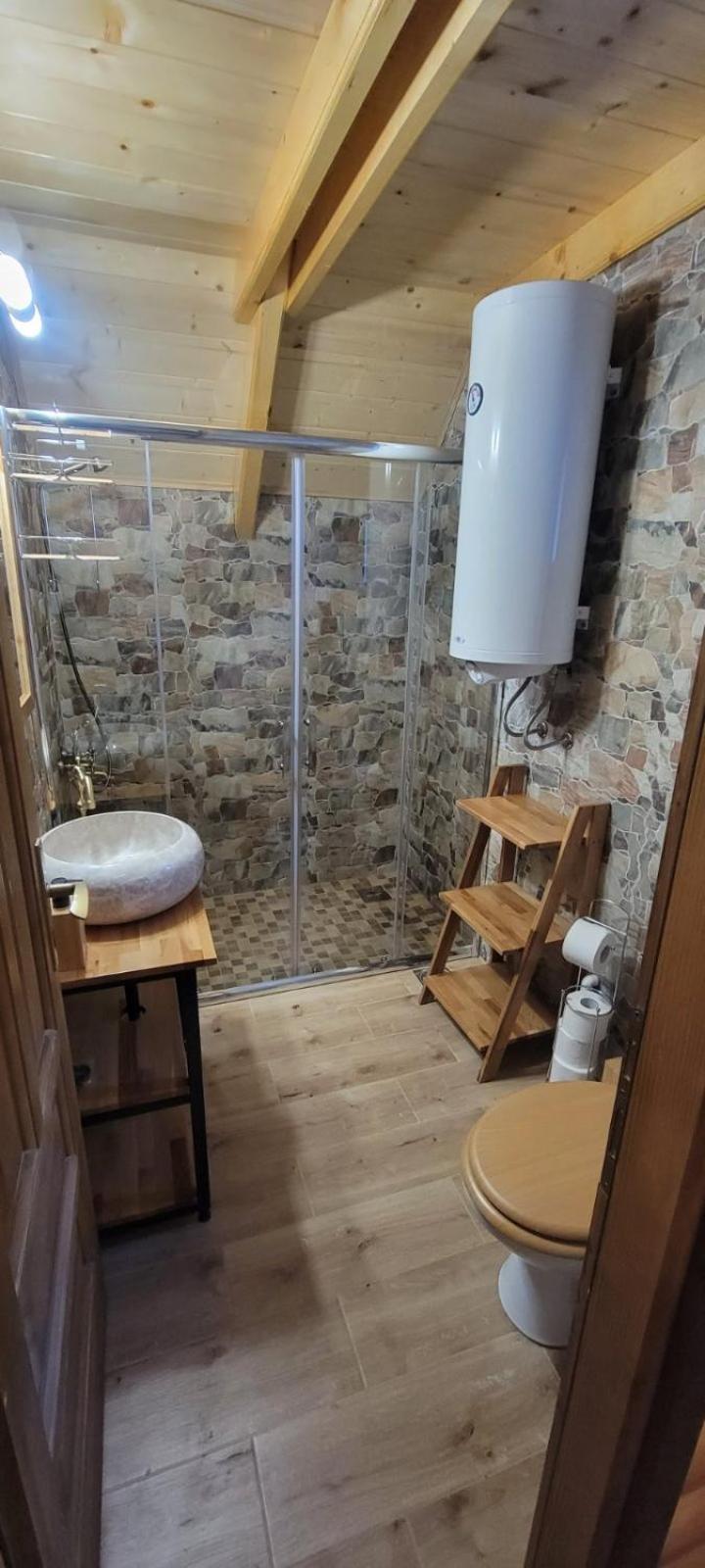 Apartmani Prica