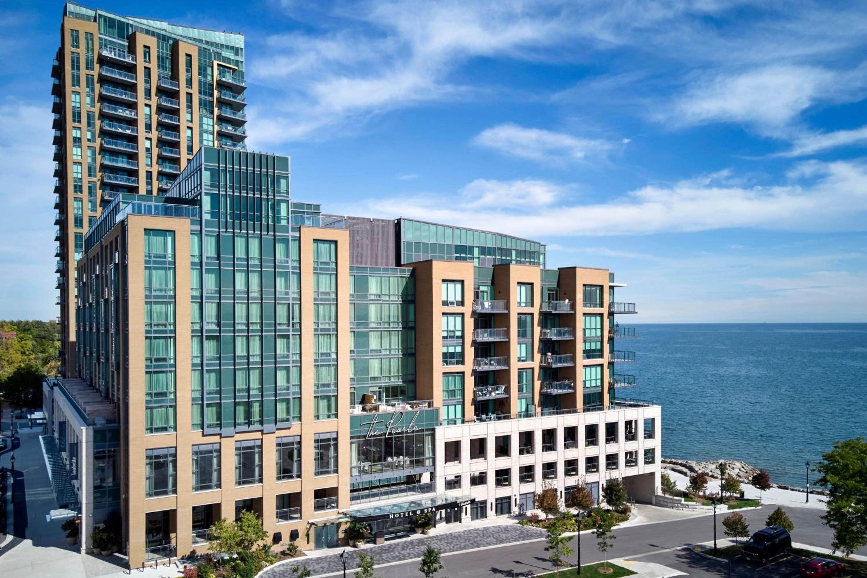 Toronto Vacations - The Pearle Hotel  Spa, Autograph Collection - Property Image 2