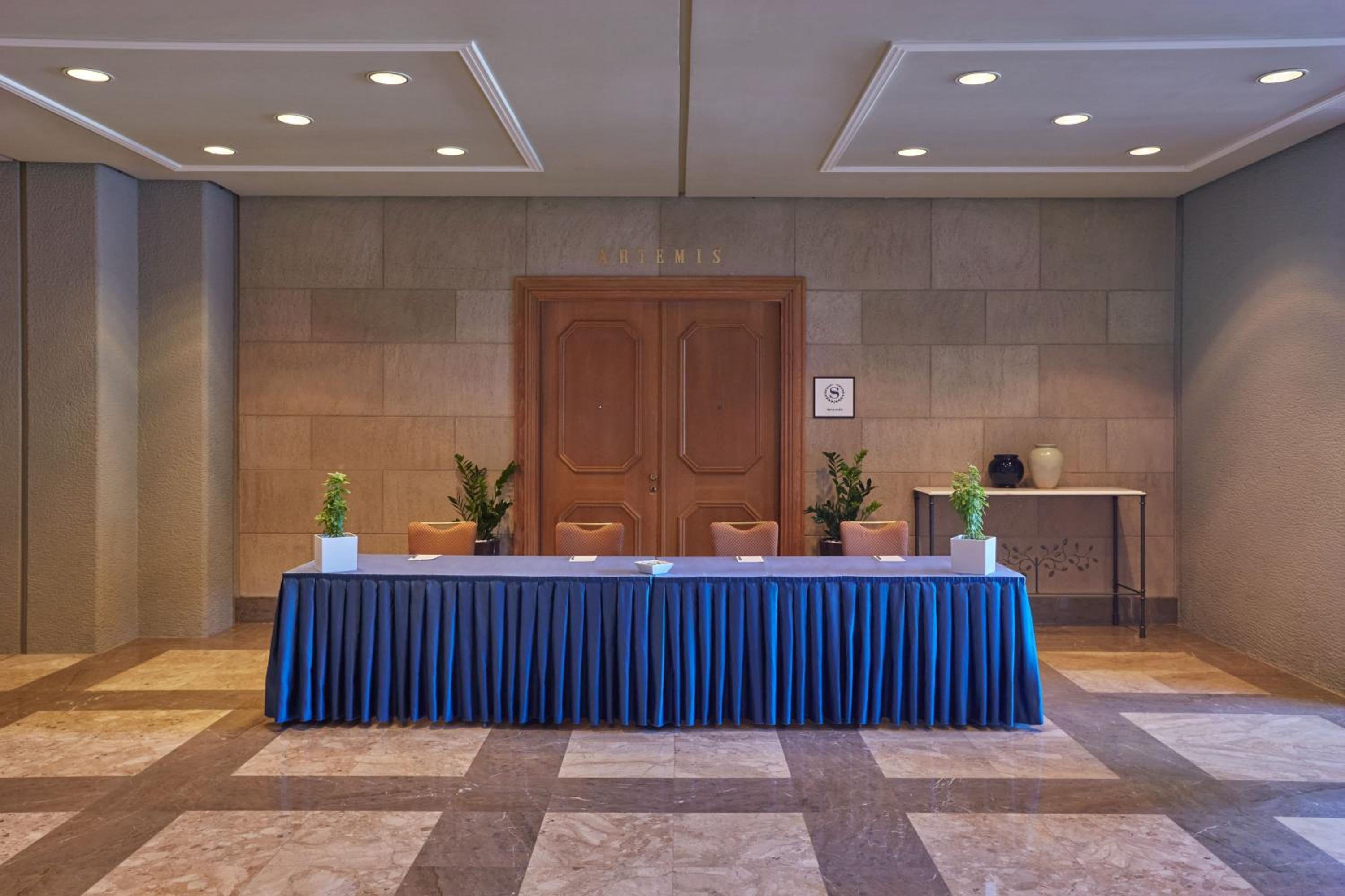 meeting & event spaces