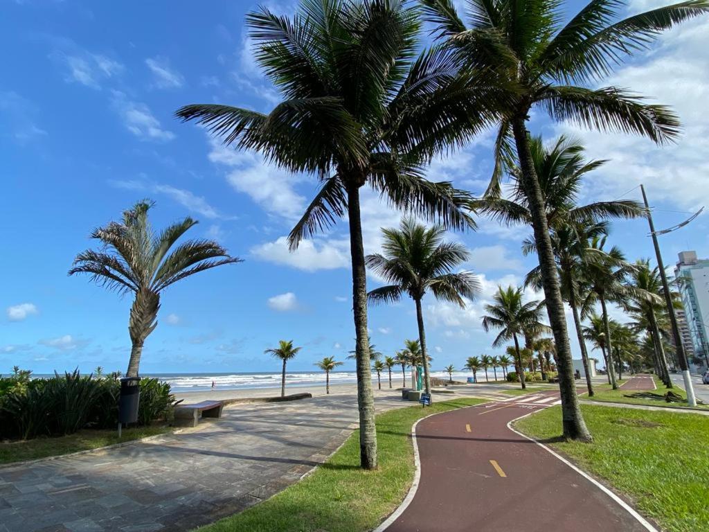 Apartamento Praia Grande Novo Frente Mar Pé na Areia