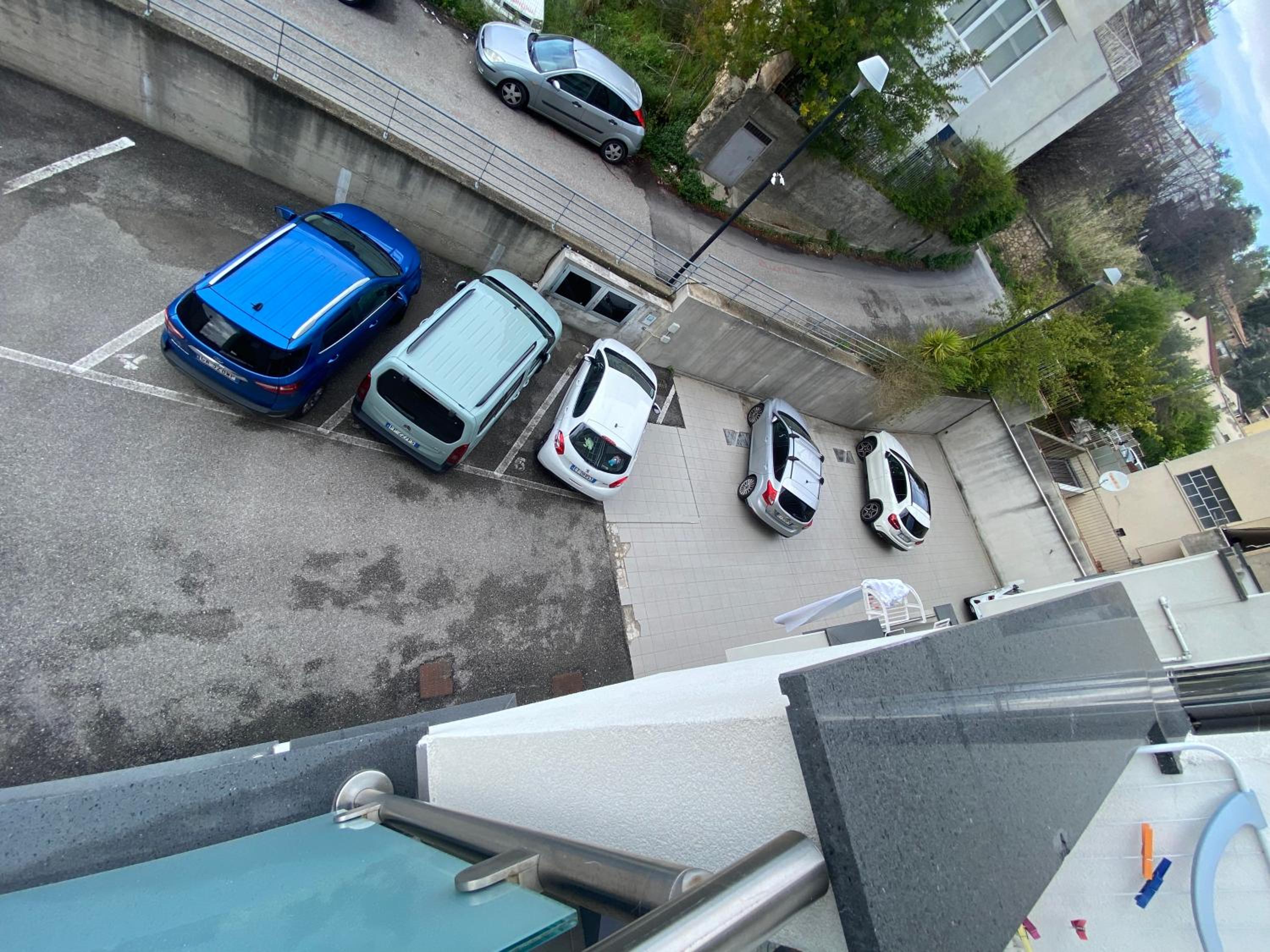 Photo 48