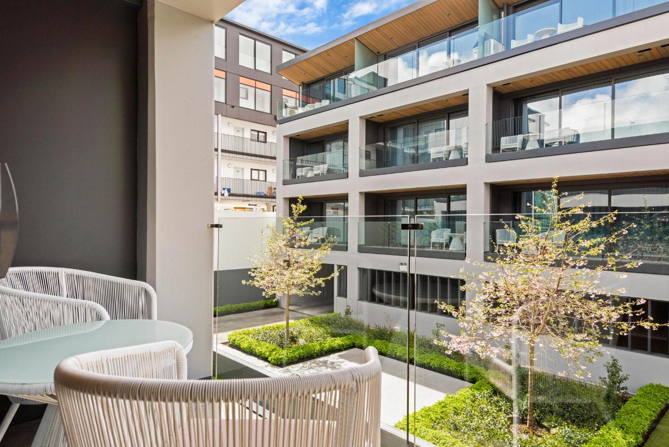 FERNZ Motel & Apartments Birkenhead