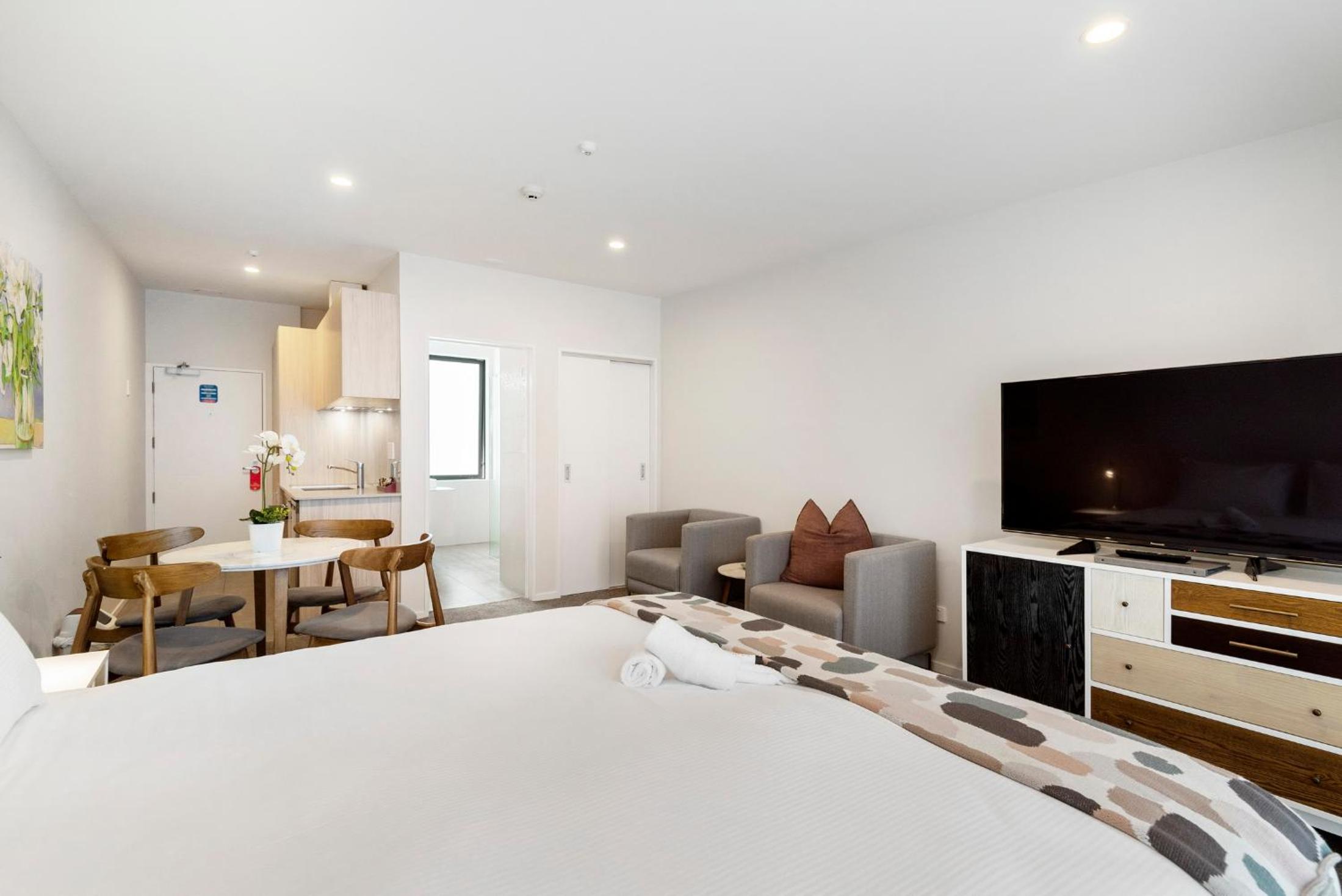 FERNZ Motel & Apartments Birkenhead