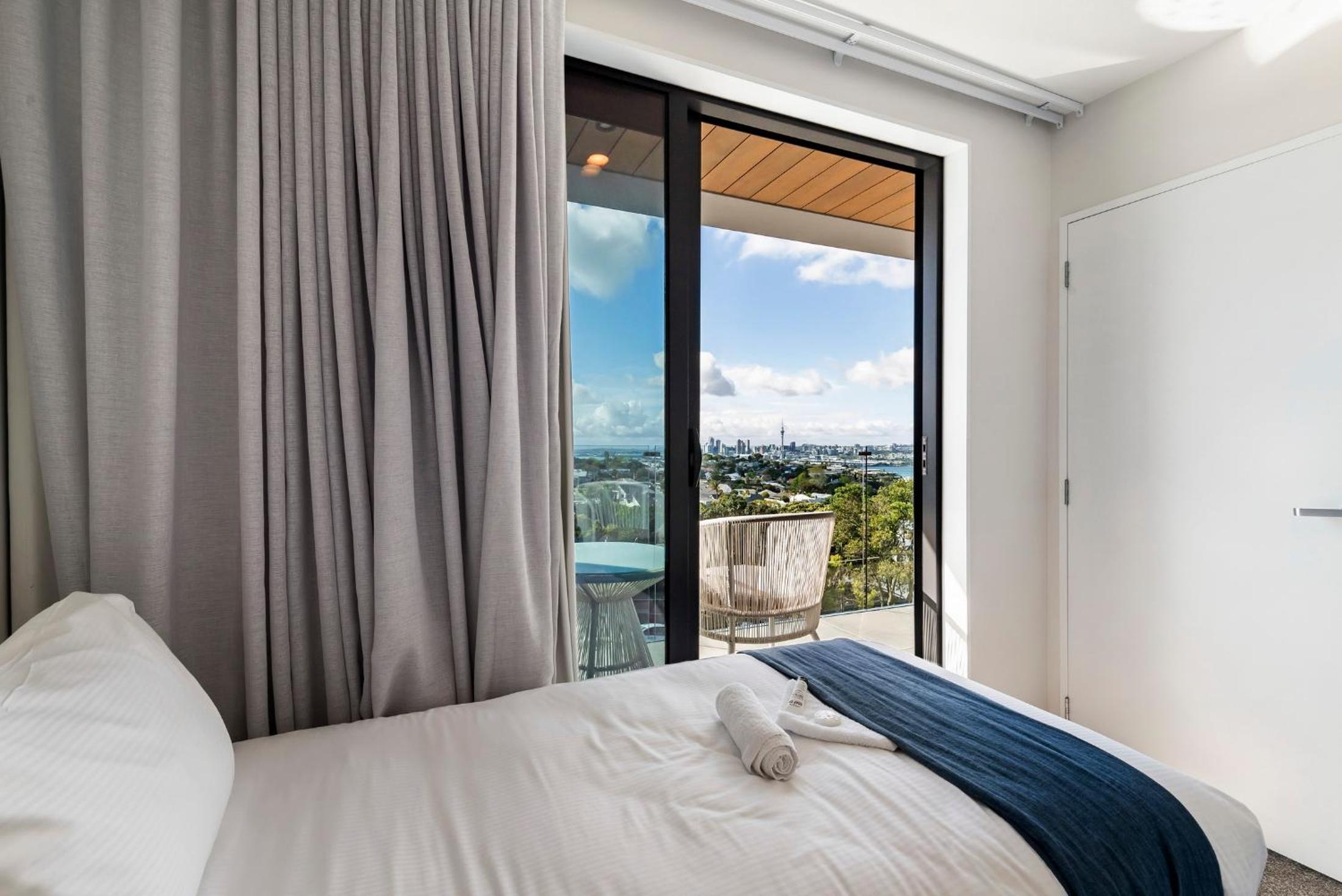 FERNZ Motel & Apartments Birkenhead