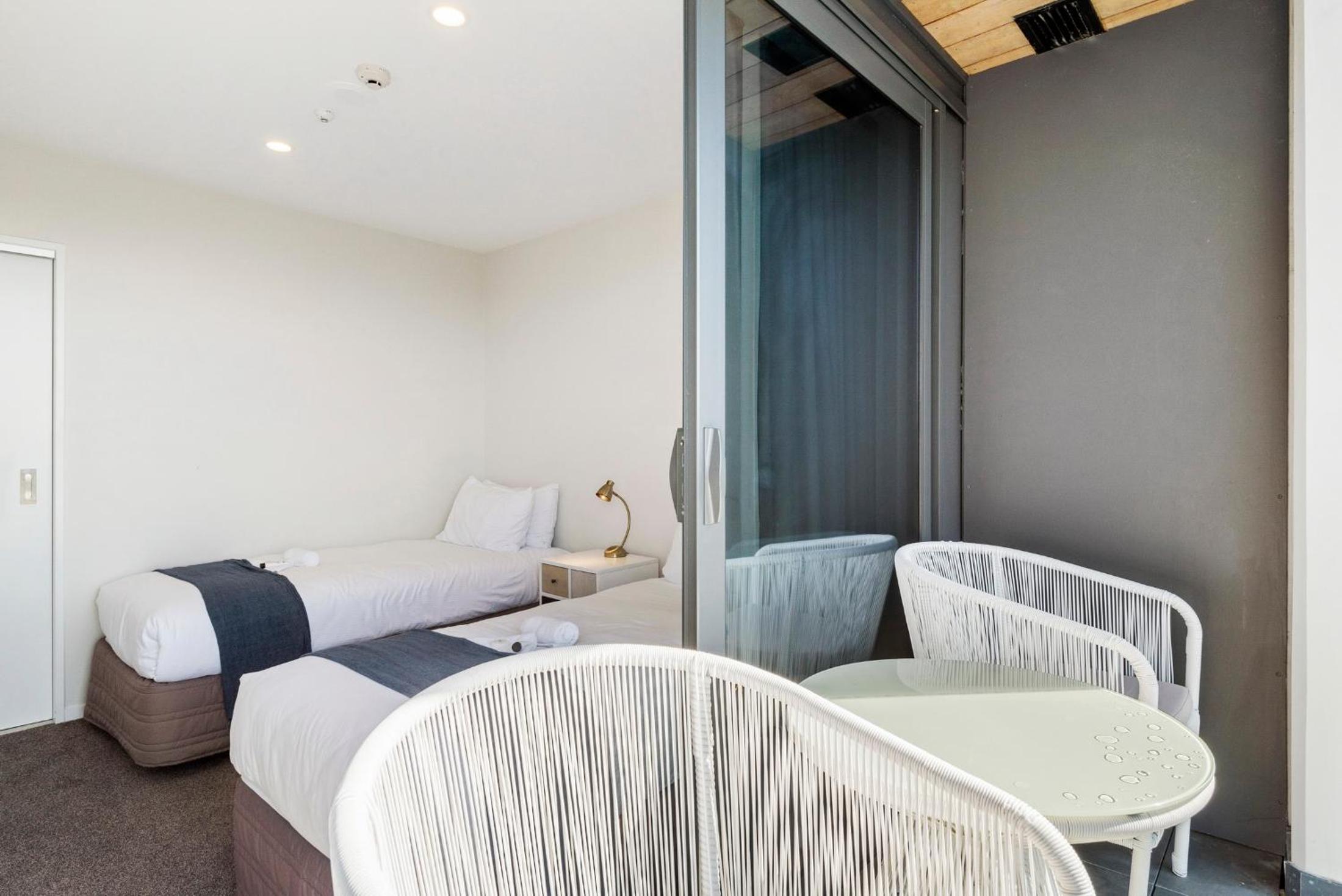 FERNZ Motel & Apartments Birkenhead