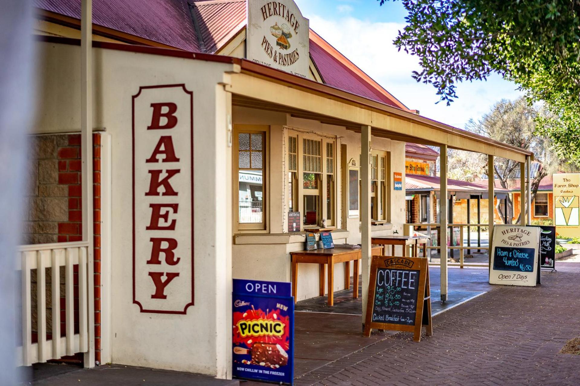 Cadell Street Apartments Goolwa