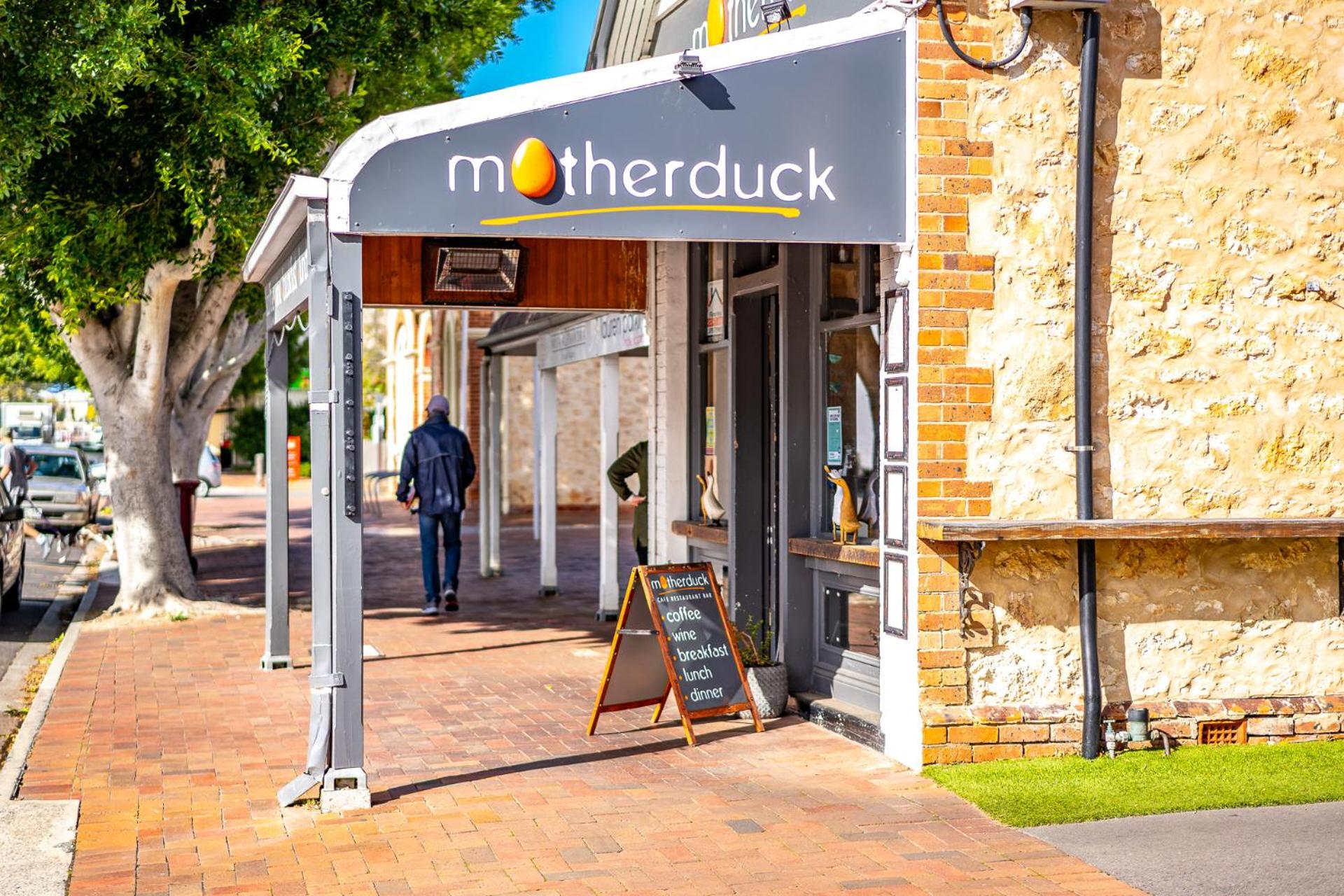 Cadell Street Apartments Goolwa