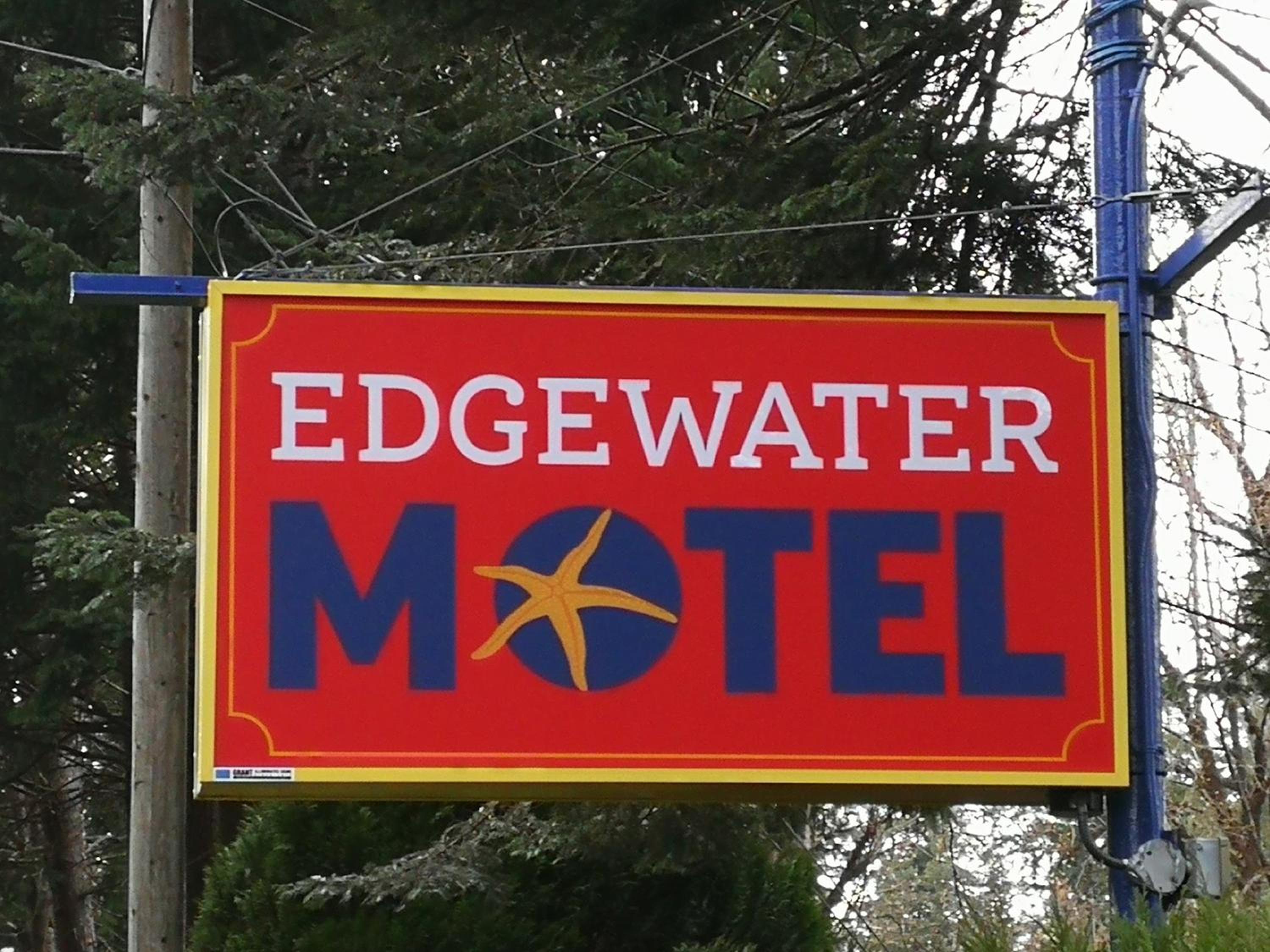 Edgewater Motel