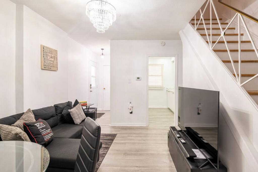 Harmony Home Near University of Waterloo